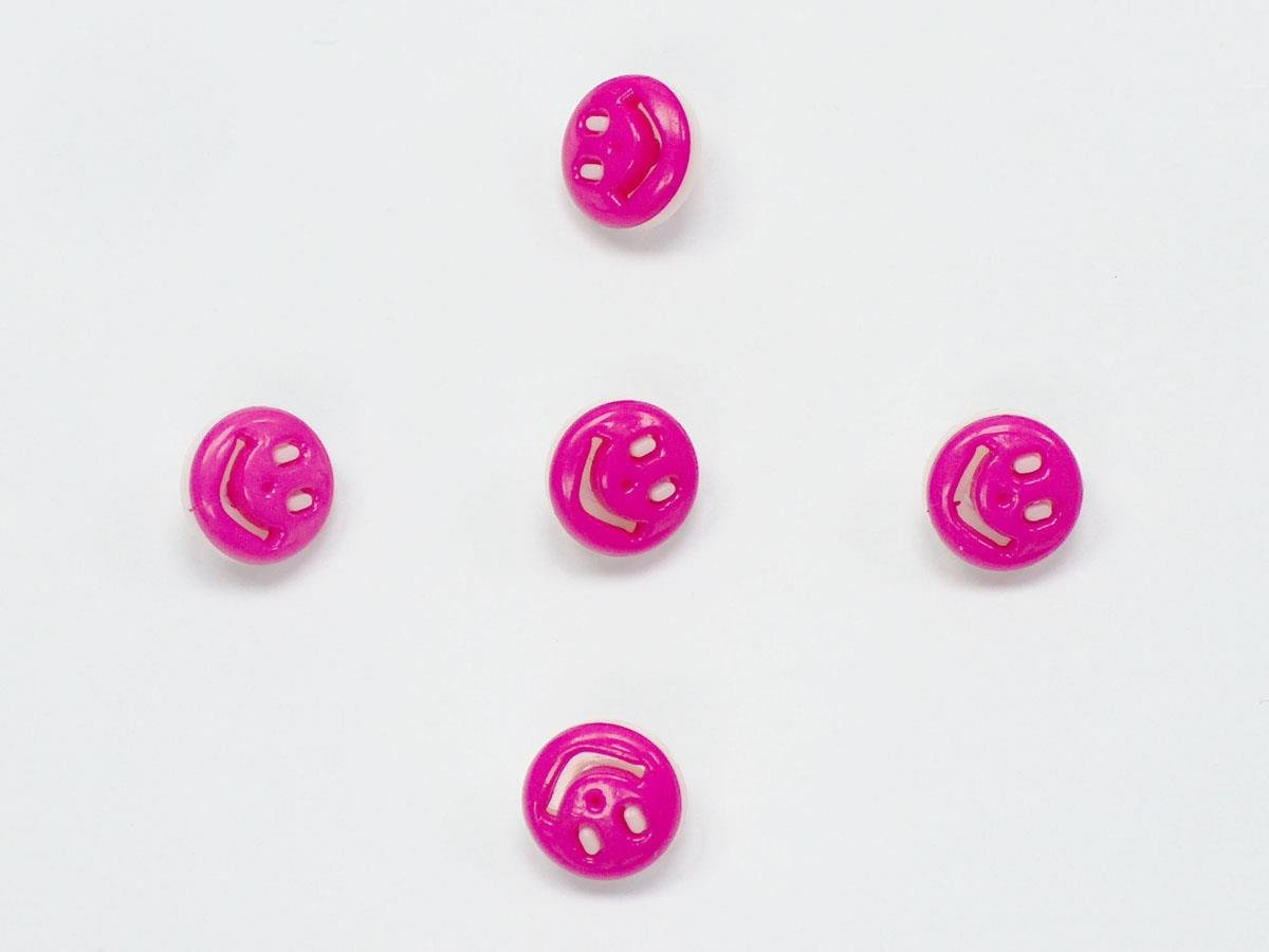 5 Smiling Face Figure Buttons Multicolor Fuchsia, White 15mm long