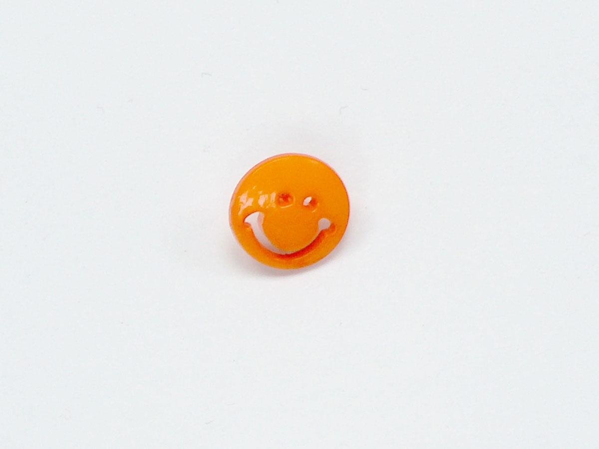 5 Smiling Face Figure Buttons Orange 15mm long