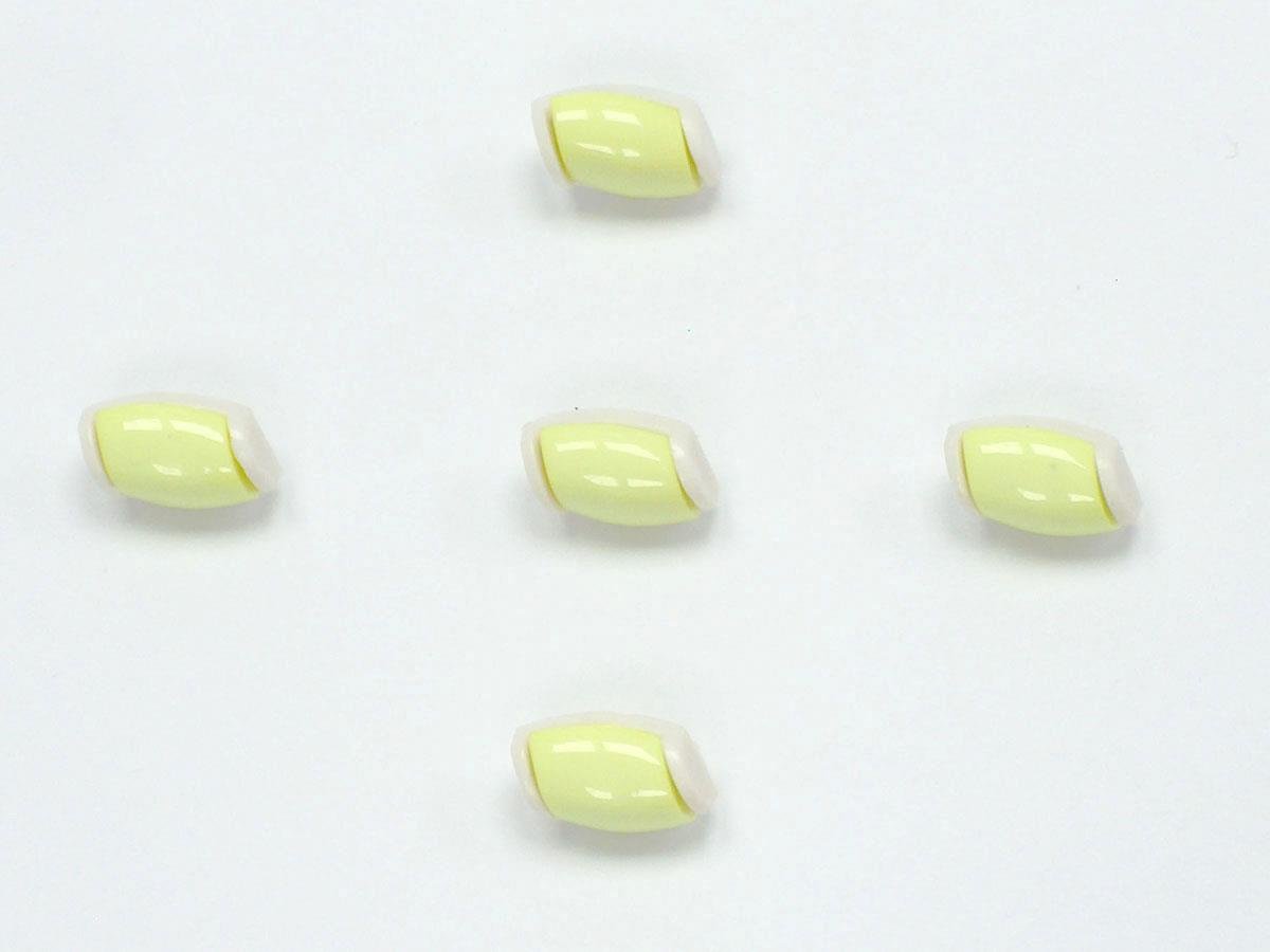 5 Water Bottle Figure Buttons Green, White 15mm long