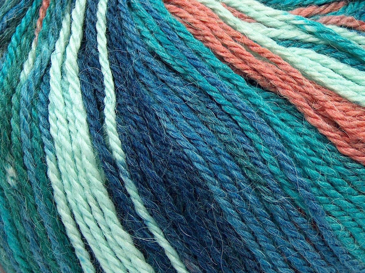 Alpaca Light Magic Green Shades, Salmon, Blue Shades
