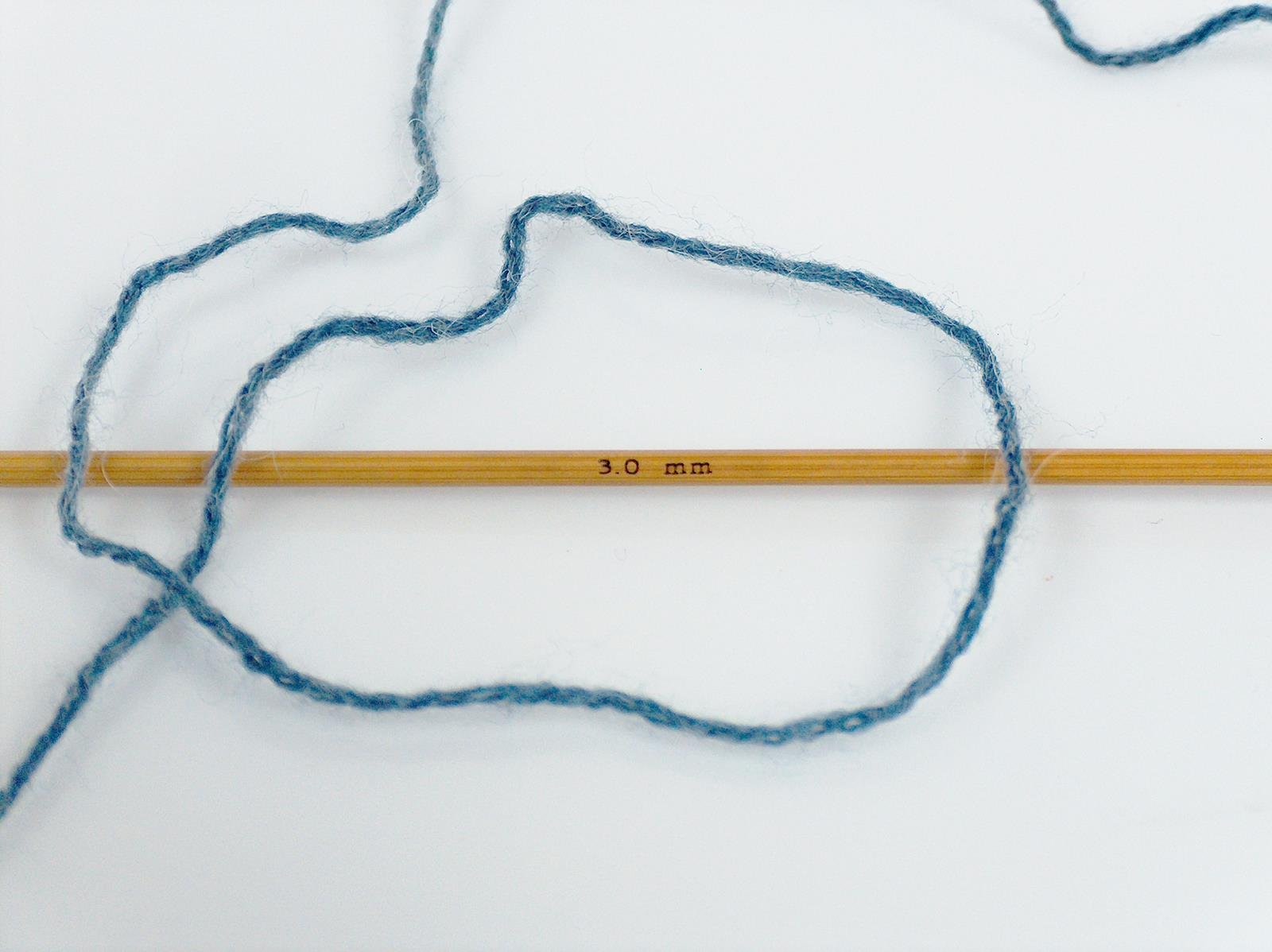 Angora Batik Blue Shades, Ecru