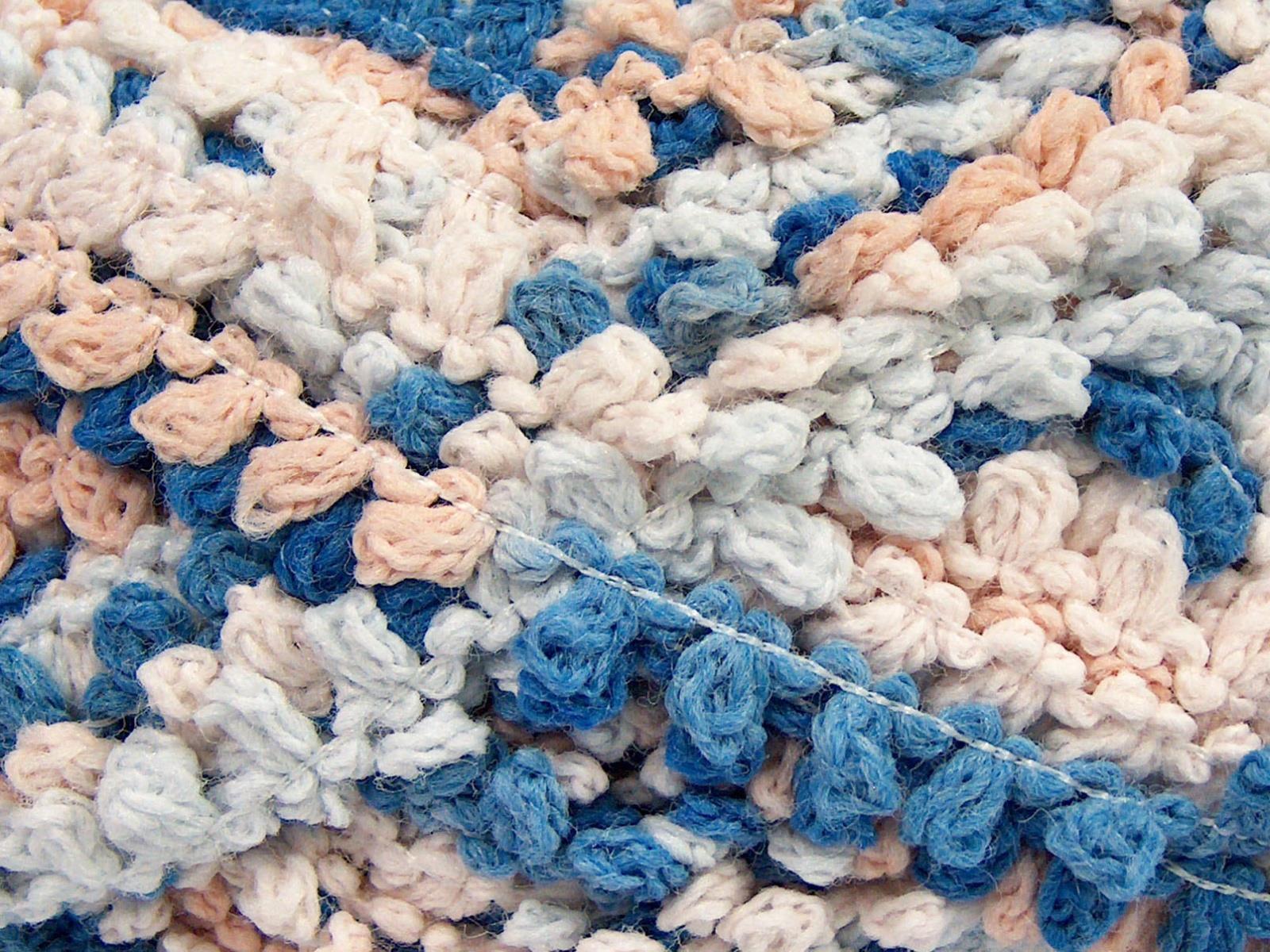 Boucleron Chain Light Salmon, Blue Shades