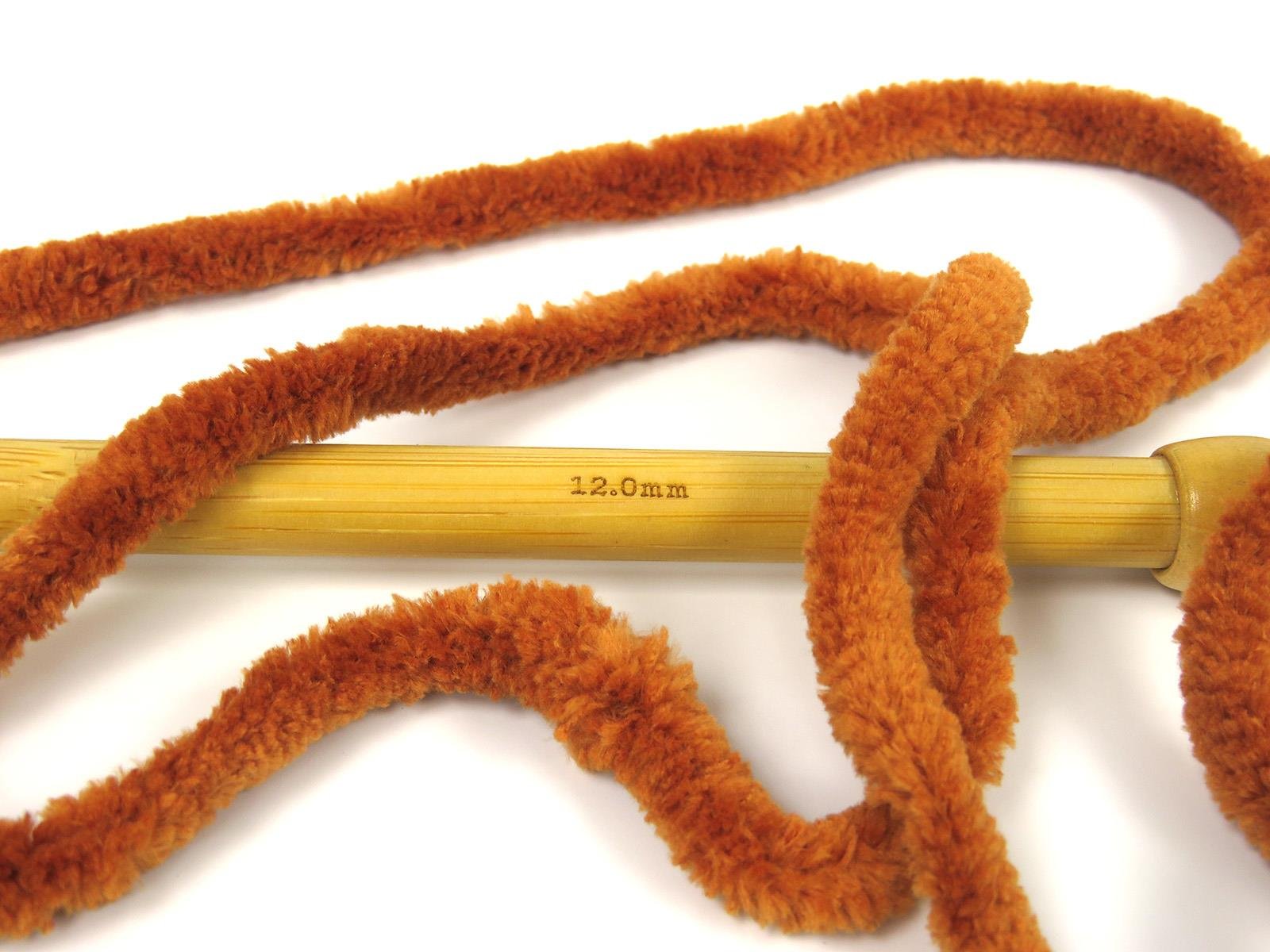 Chenille Superbulky Brown