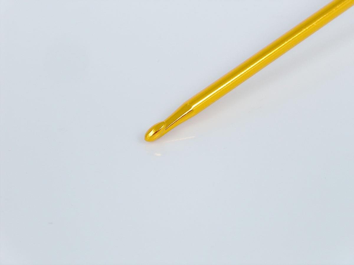 Color Aluminum Crochet Hooks - 35 cm . 6 mm (US 10)