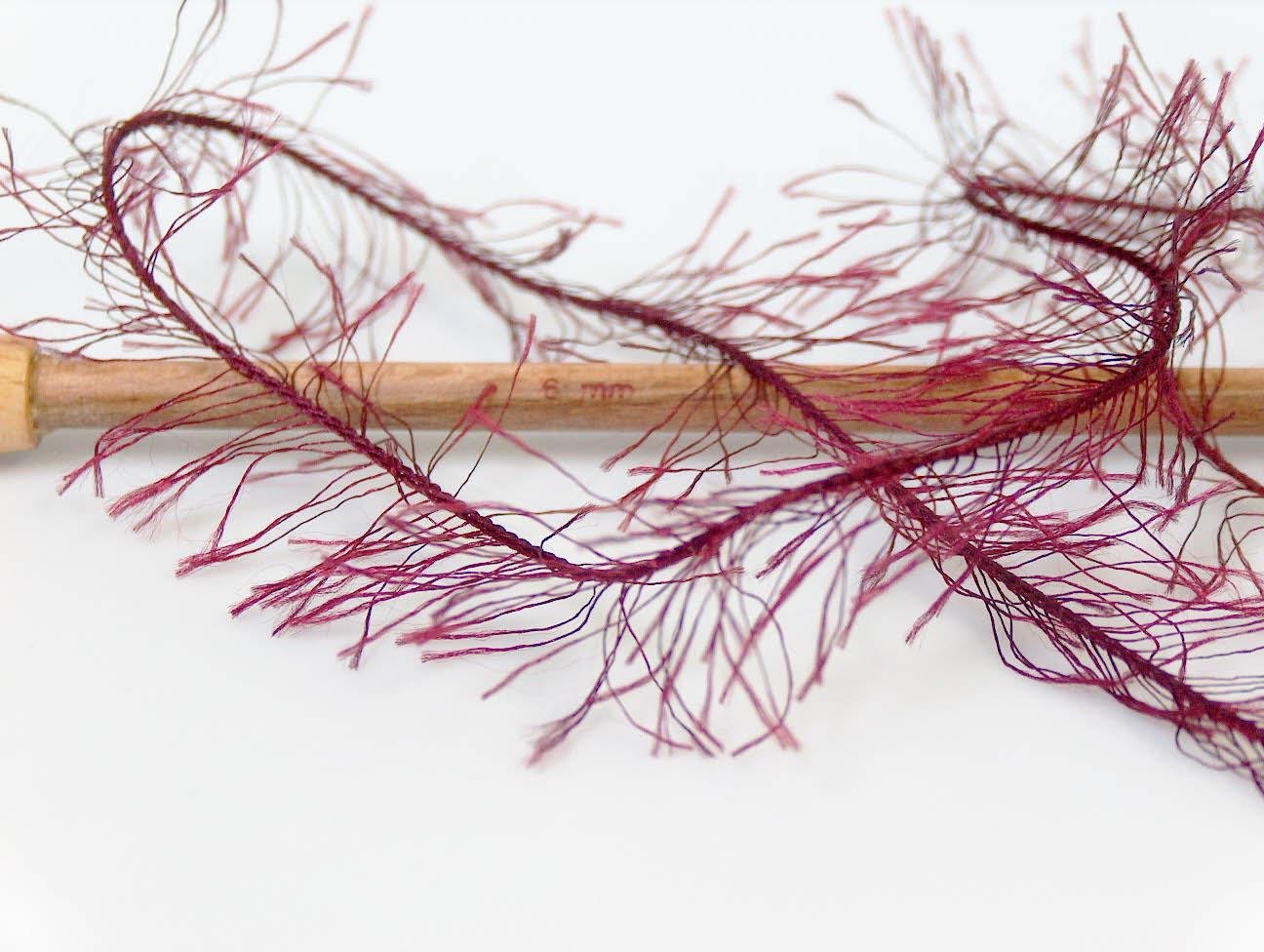 Eyelash 100gr Dark Red