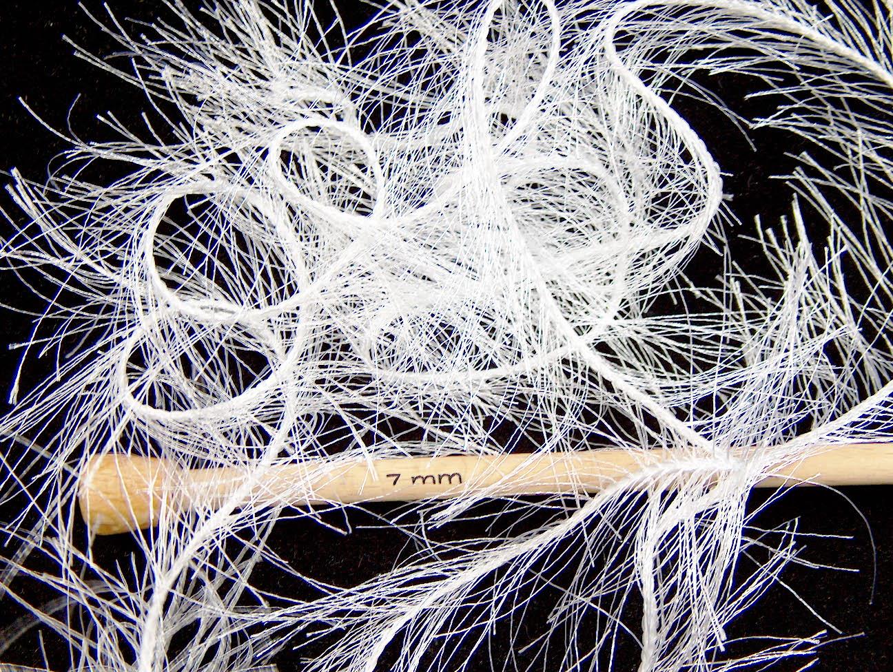 Long Eyelash Optical White