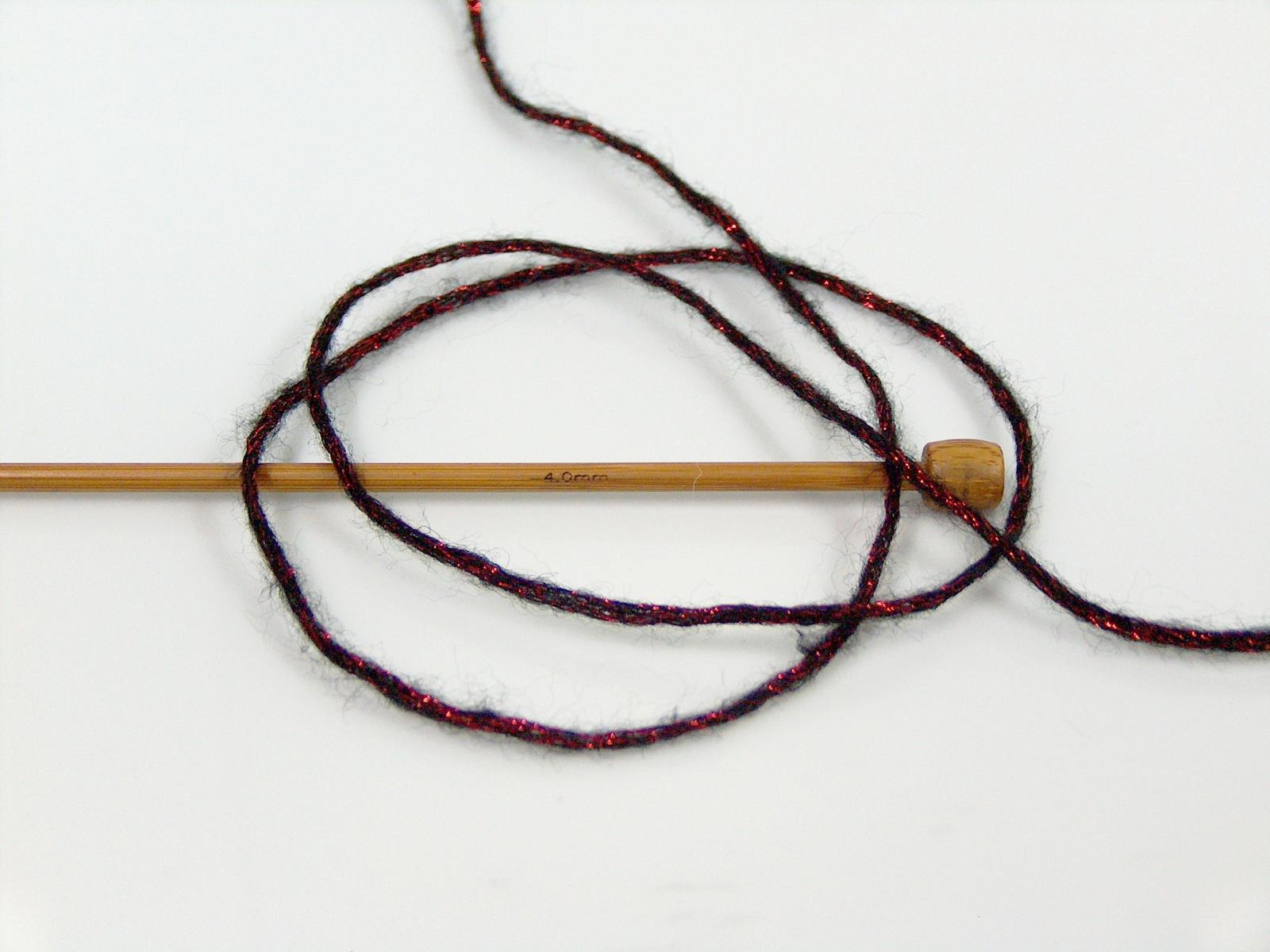 Night Star Black, Red