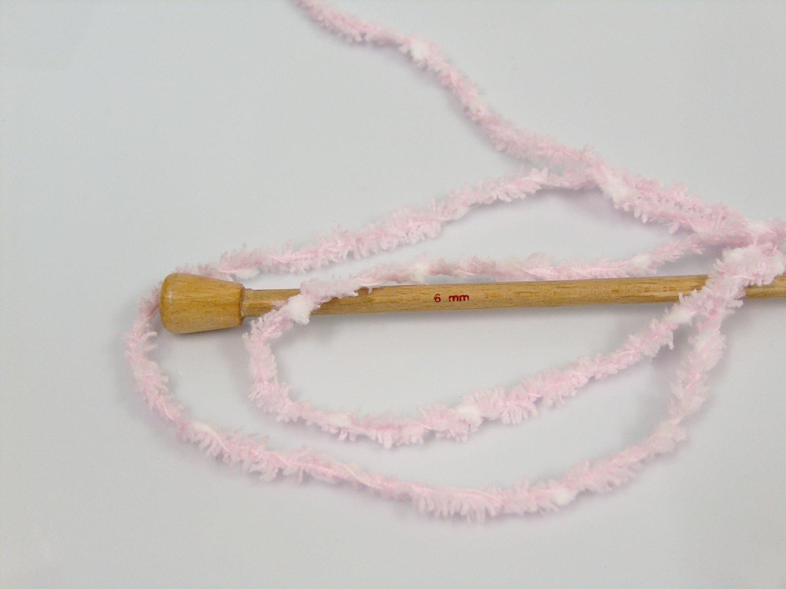 Puffy PomPom Baby Pink