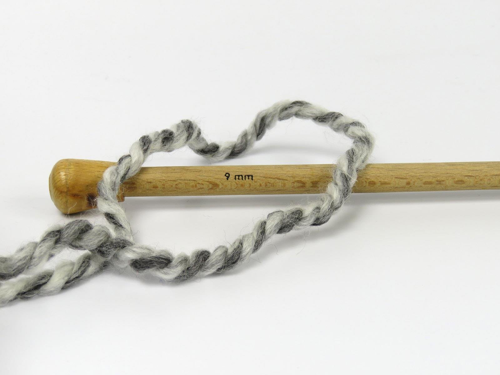 Puzzle Wool Chunky White, Grey Shades