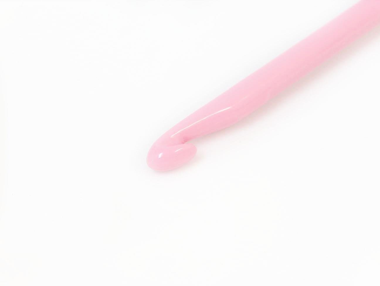 Sale Plastic Crochet Hook . 6 mm (US 10)