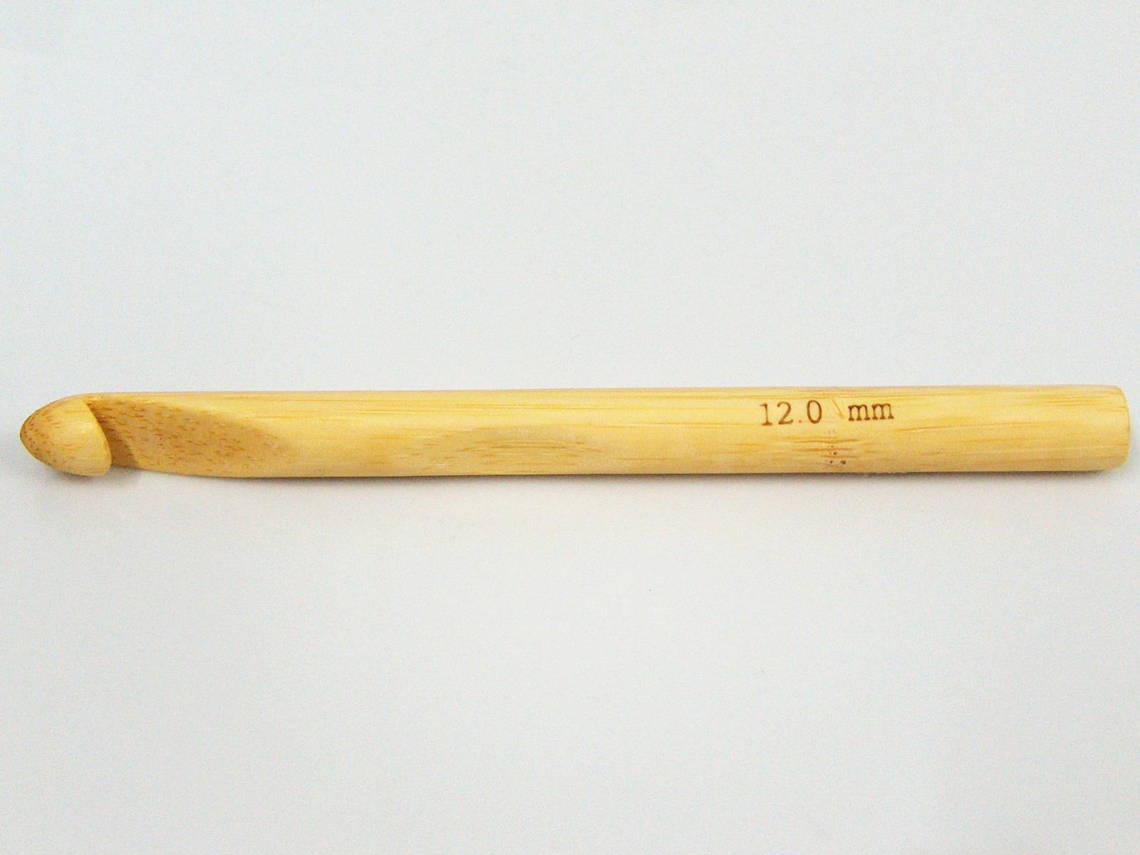SKC Bamboo Crochet Hook . 12 mm (US P/16)