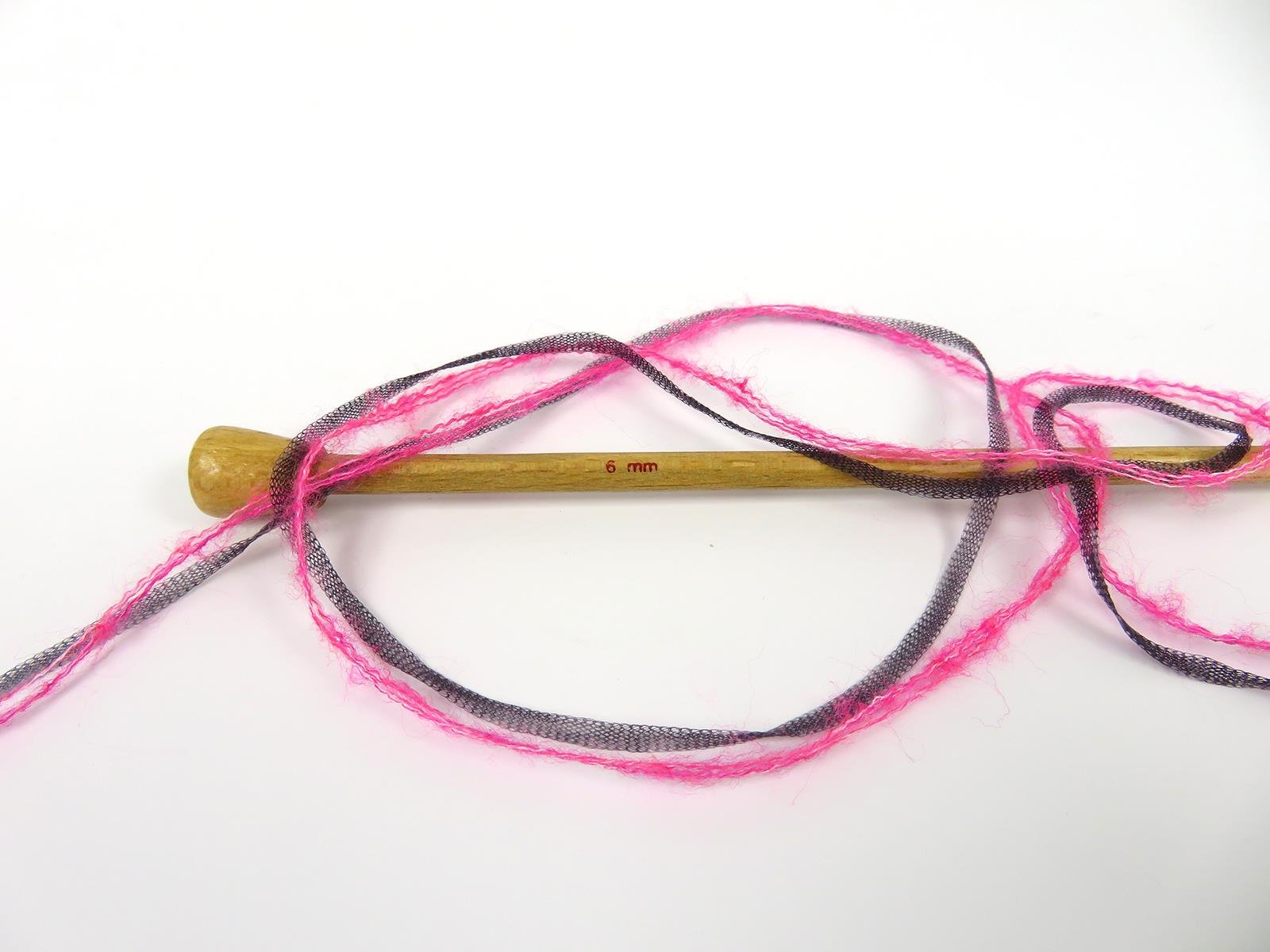 Toucan Fuchsia, Grey Shades