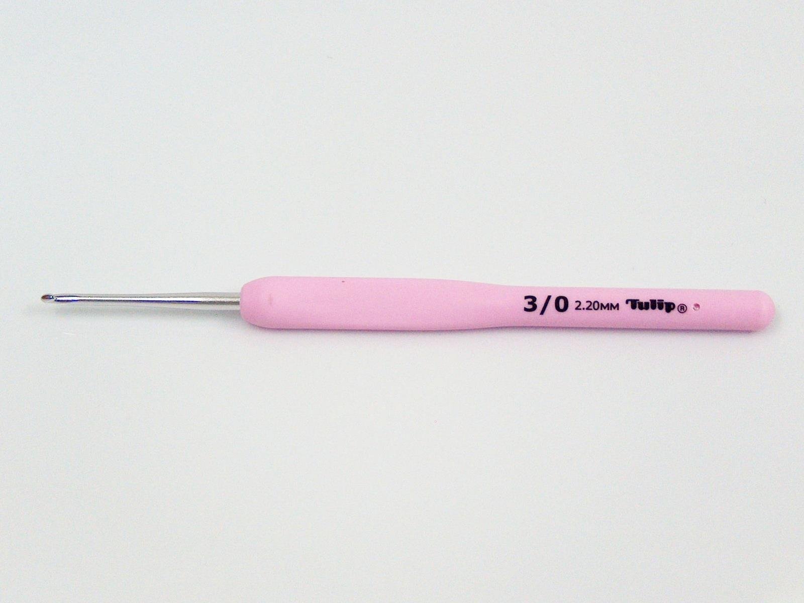 Tulip Etimo Rose Steel Crochet Hook with Soft Grip . 3/0 - 2.20 mm
