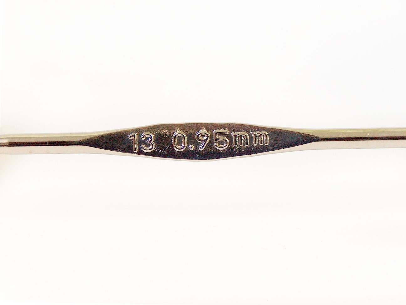 Tulip Metal Crochet Hook . #13 - 0.95 mm