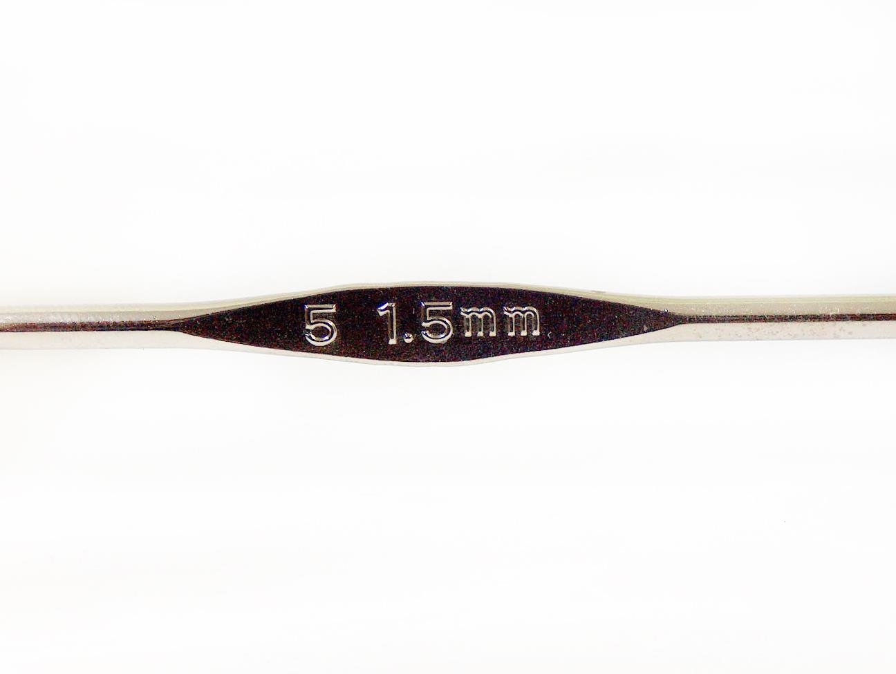 Tulip Metal Crochet Hook . #5 - 1.50 mm