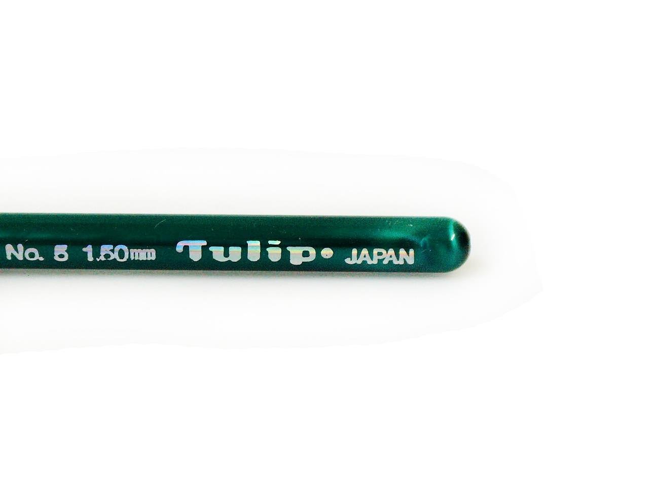 Tulip Plastic Handle Crochet Hook . #5 - 1.50 mm