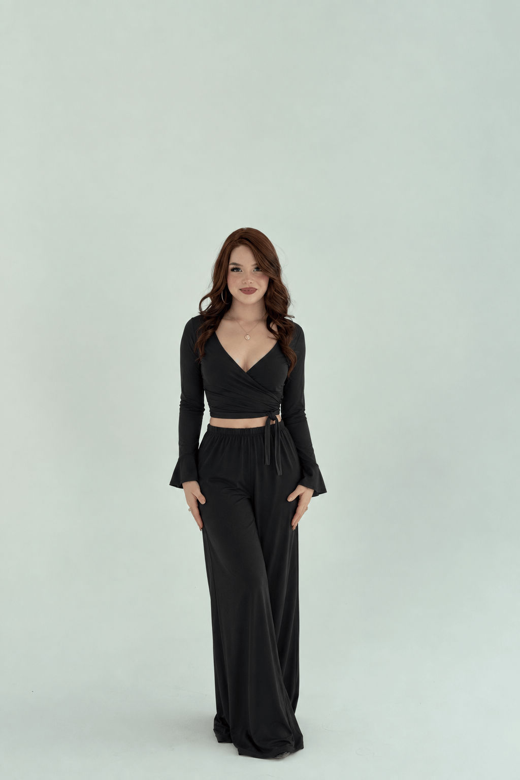 Alessa Kruvaze Takım Siyah