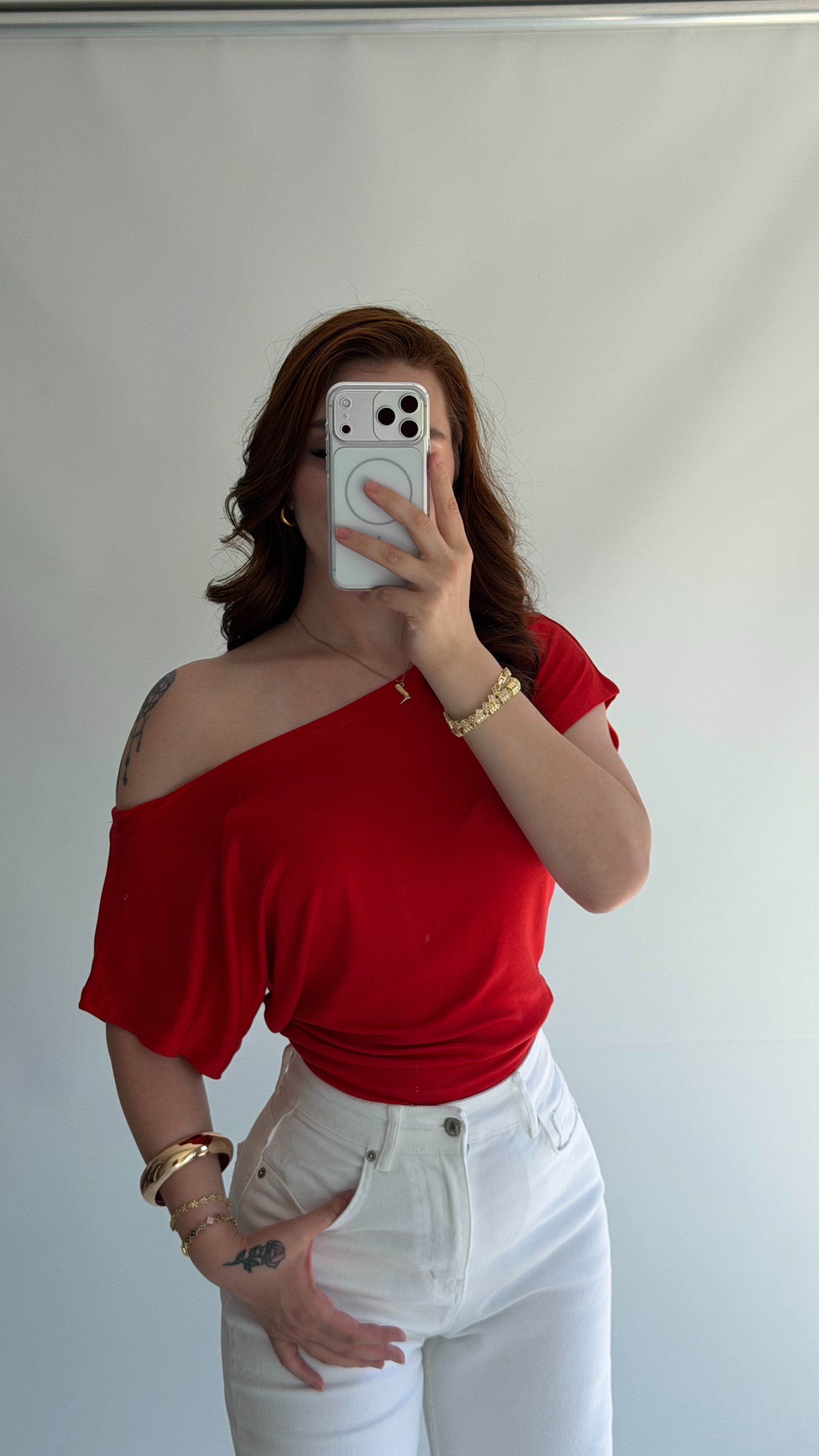 Sit At The Waist, Low-Shoulder T-Shirt-Red
