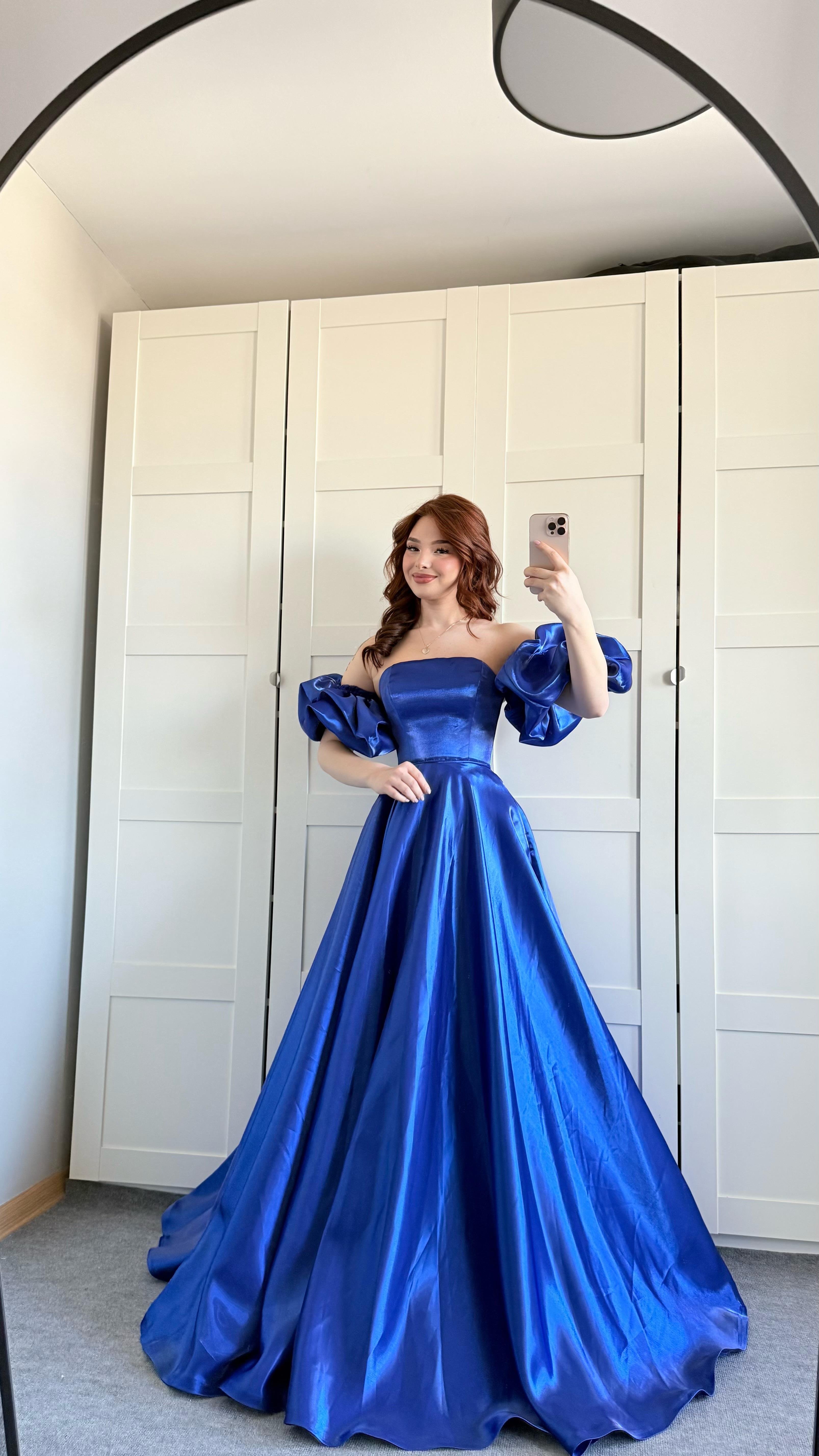 Barbie princess Abiye Saks Mavisi 