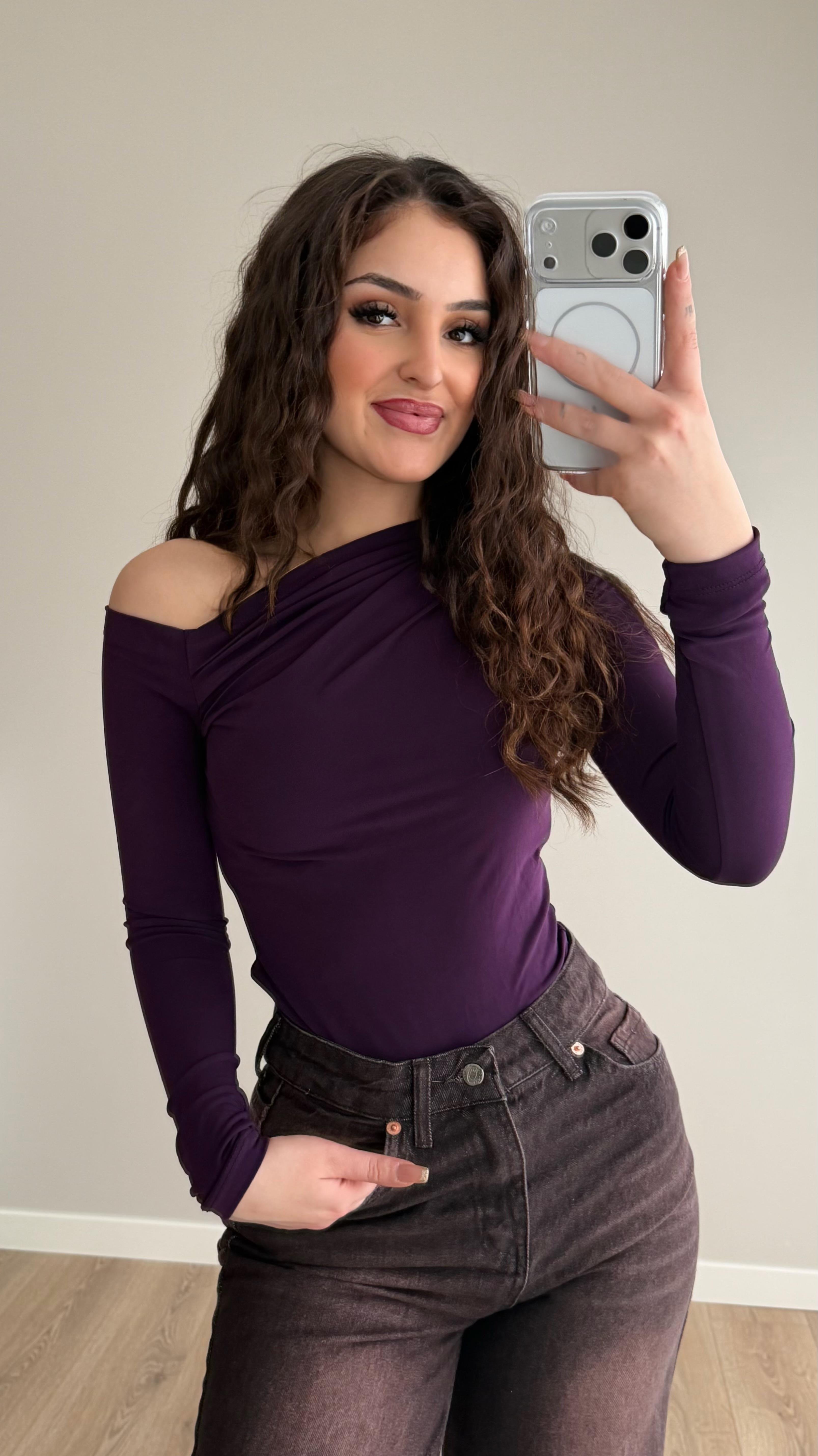 Büzgü Drape Detaylı Vücuda Oturan Uzun Kollu Esnek Örme Bluz Mor