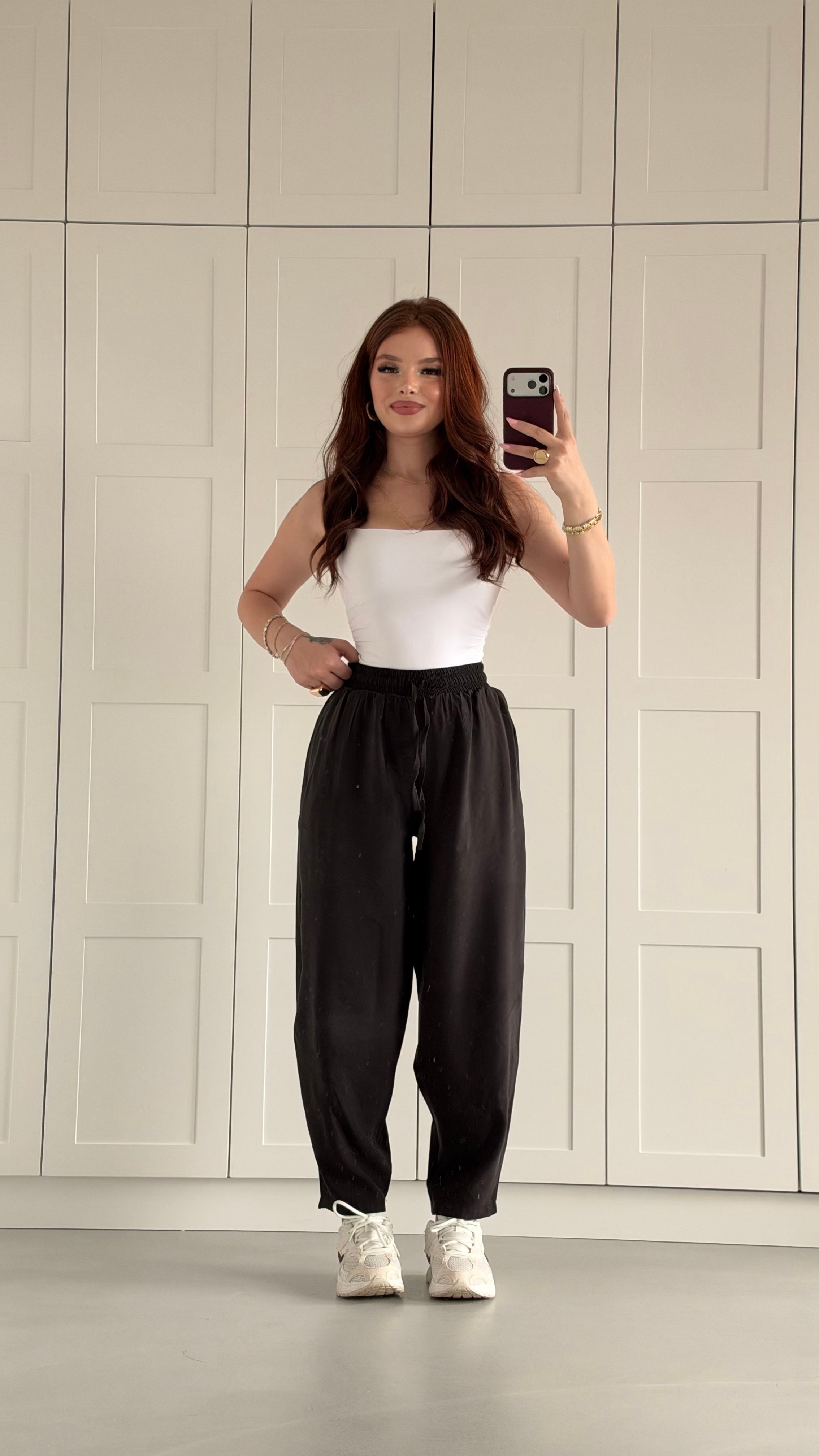 Tencel Elastic Waist Carrot Fit Pants Black