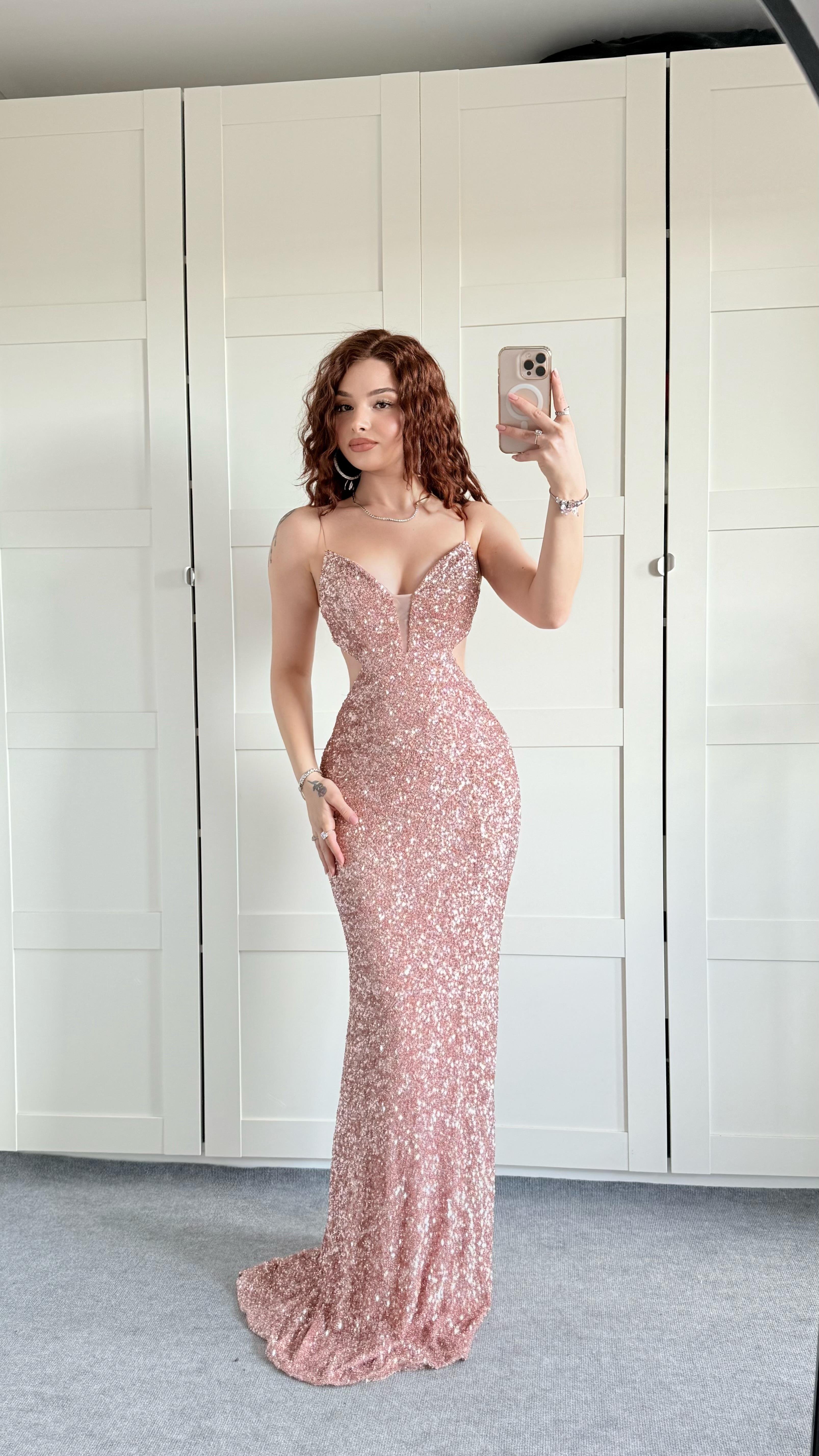 Candice Abiye Pembe