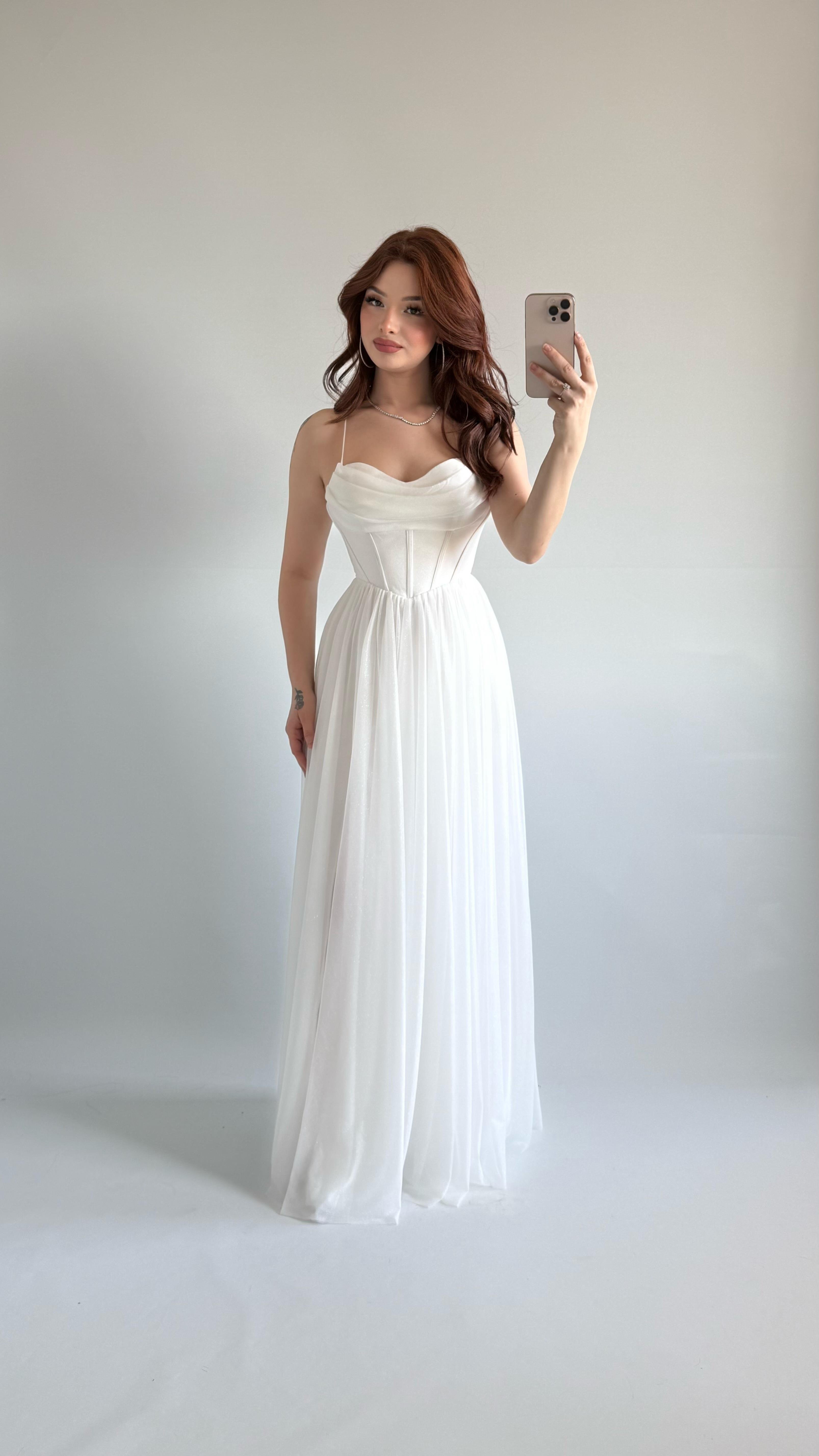 Elsa Simli Abiye Beyaz