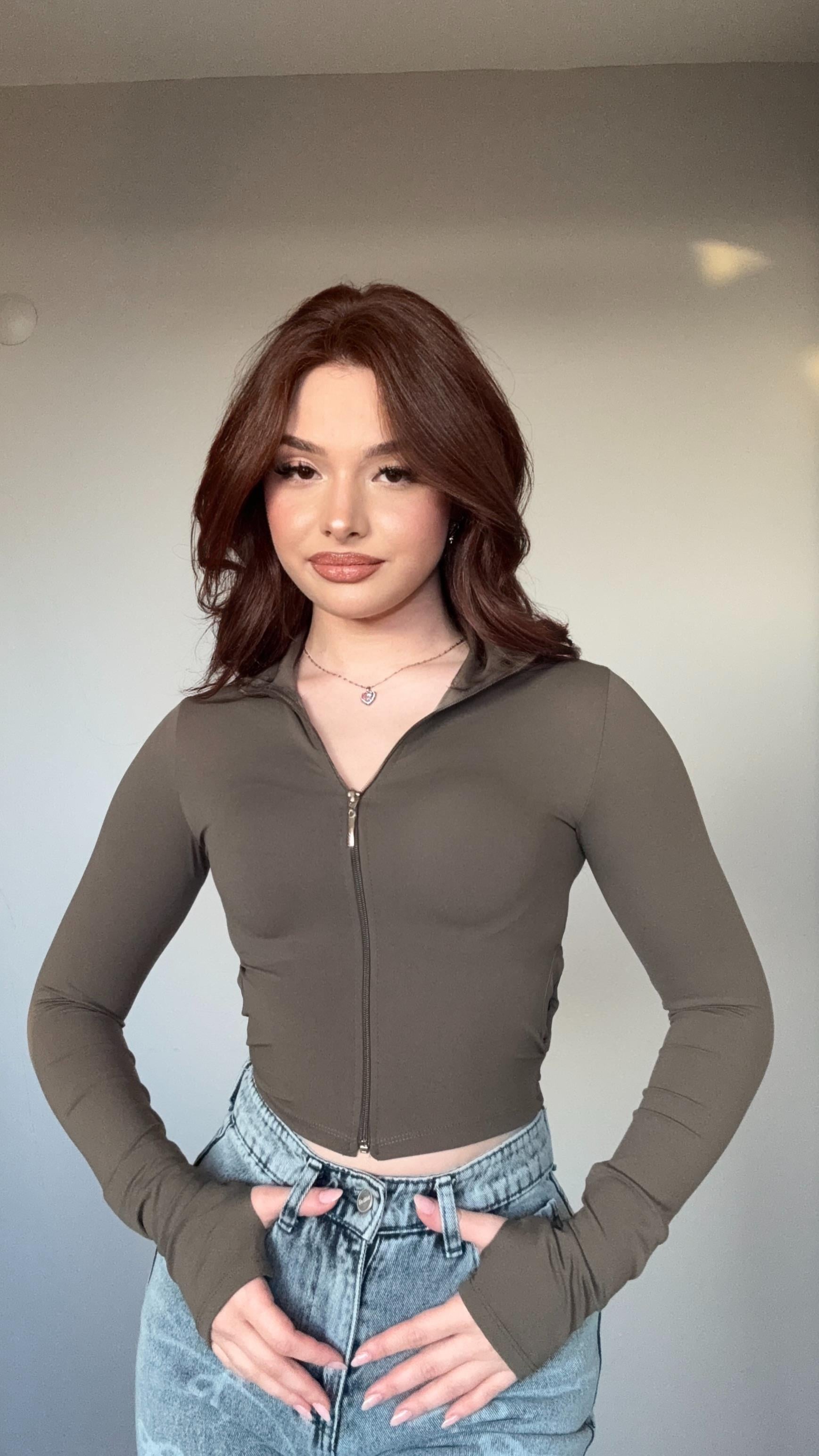 Fermuarlı Parmak Geçirmeli Crop Haki Yeşili
