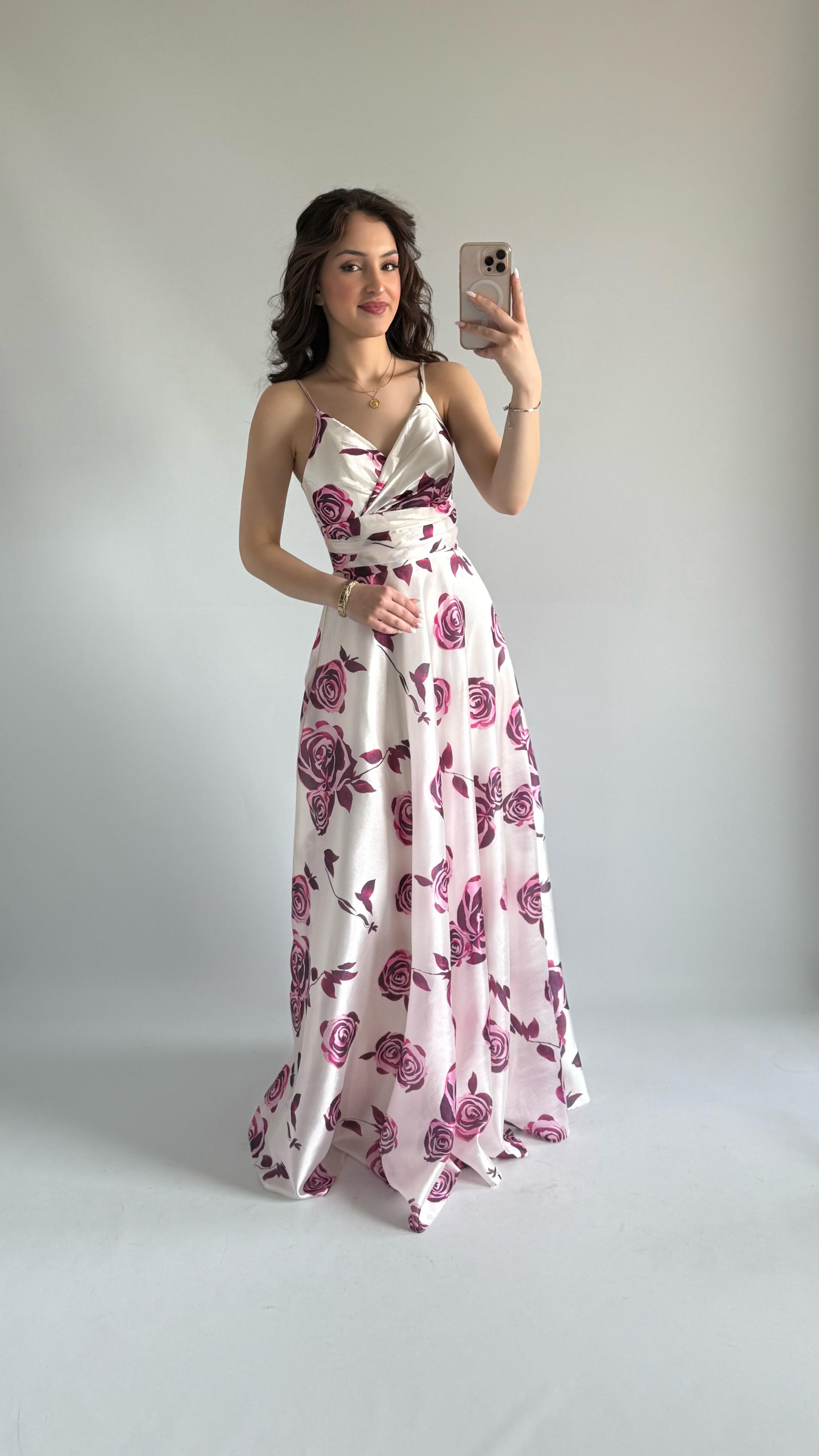 Hibiscus Kemer Abiye Mor Güllü