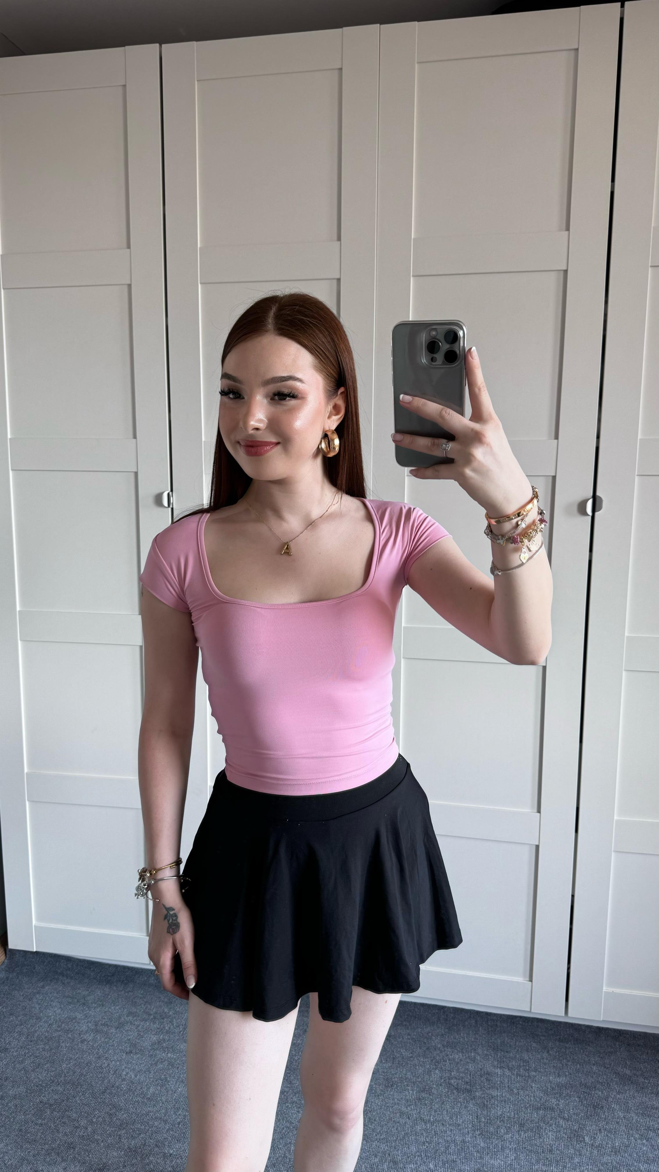 Kare Yaka Sandy Toz Pembe Tişört