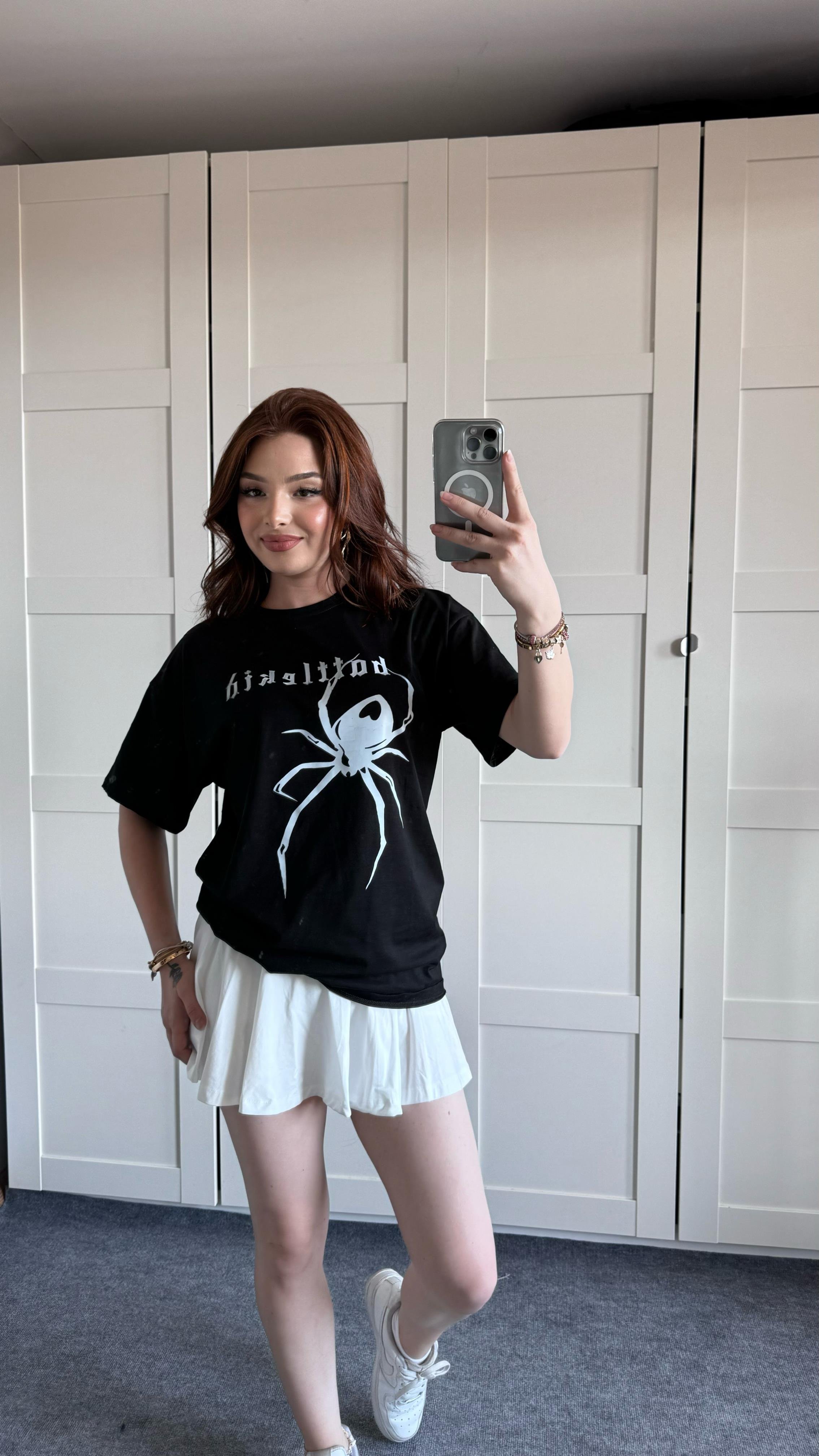 Oversize Siyah Örümcek Tişört 