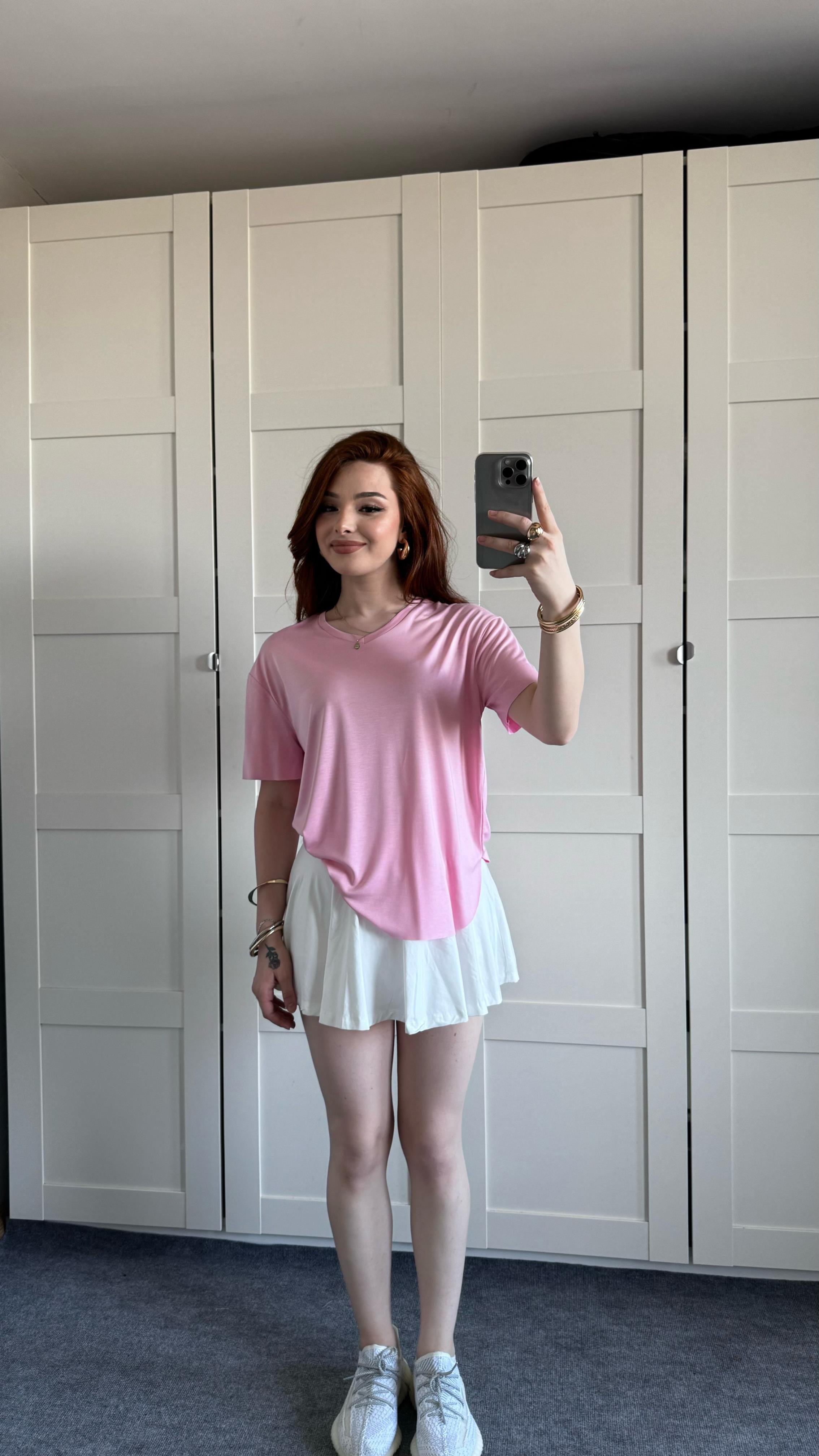 Oysh Pembe V Yaka Tişört 