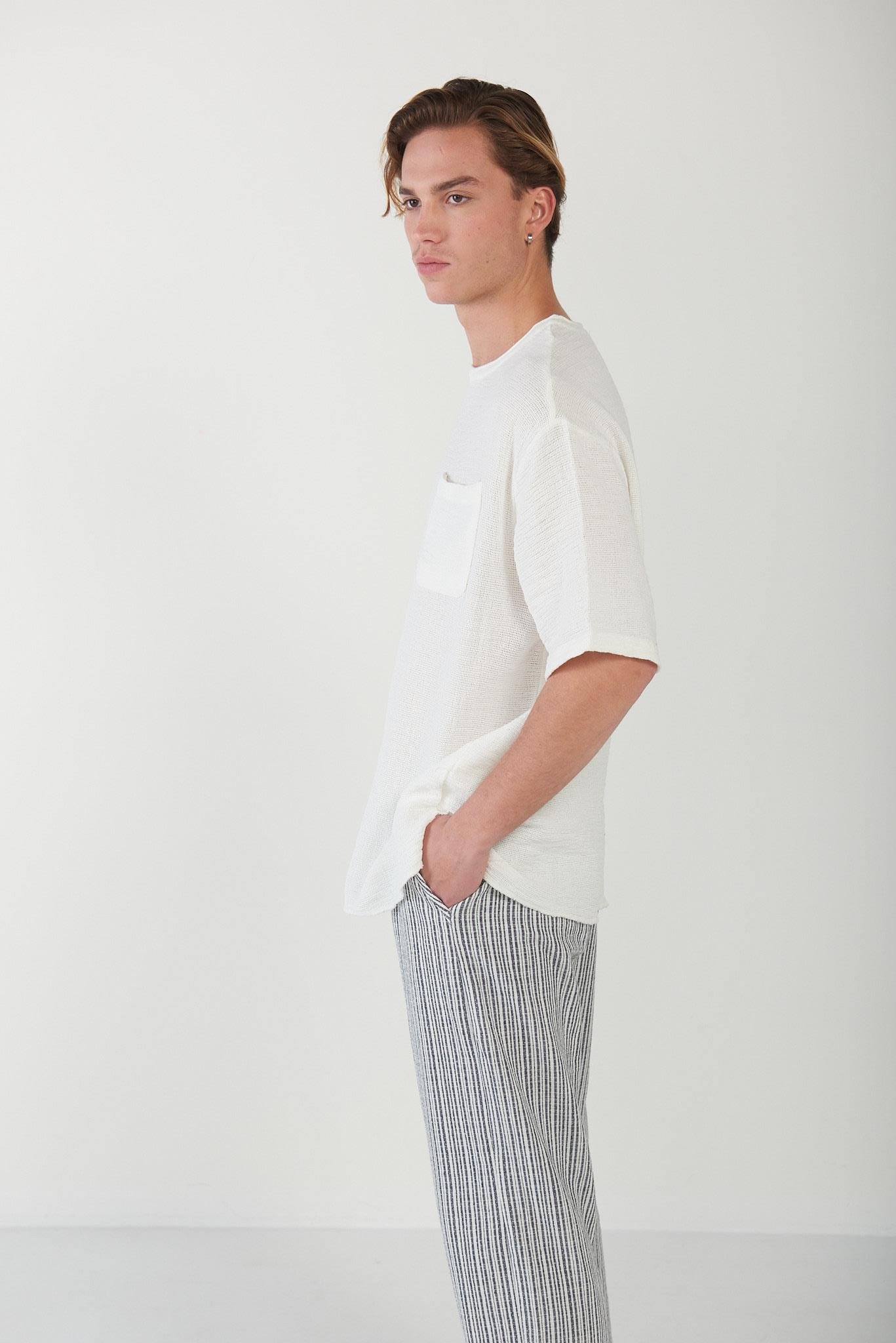Kafes Örgülü Cep Detaylı Basic T-Shirt