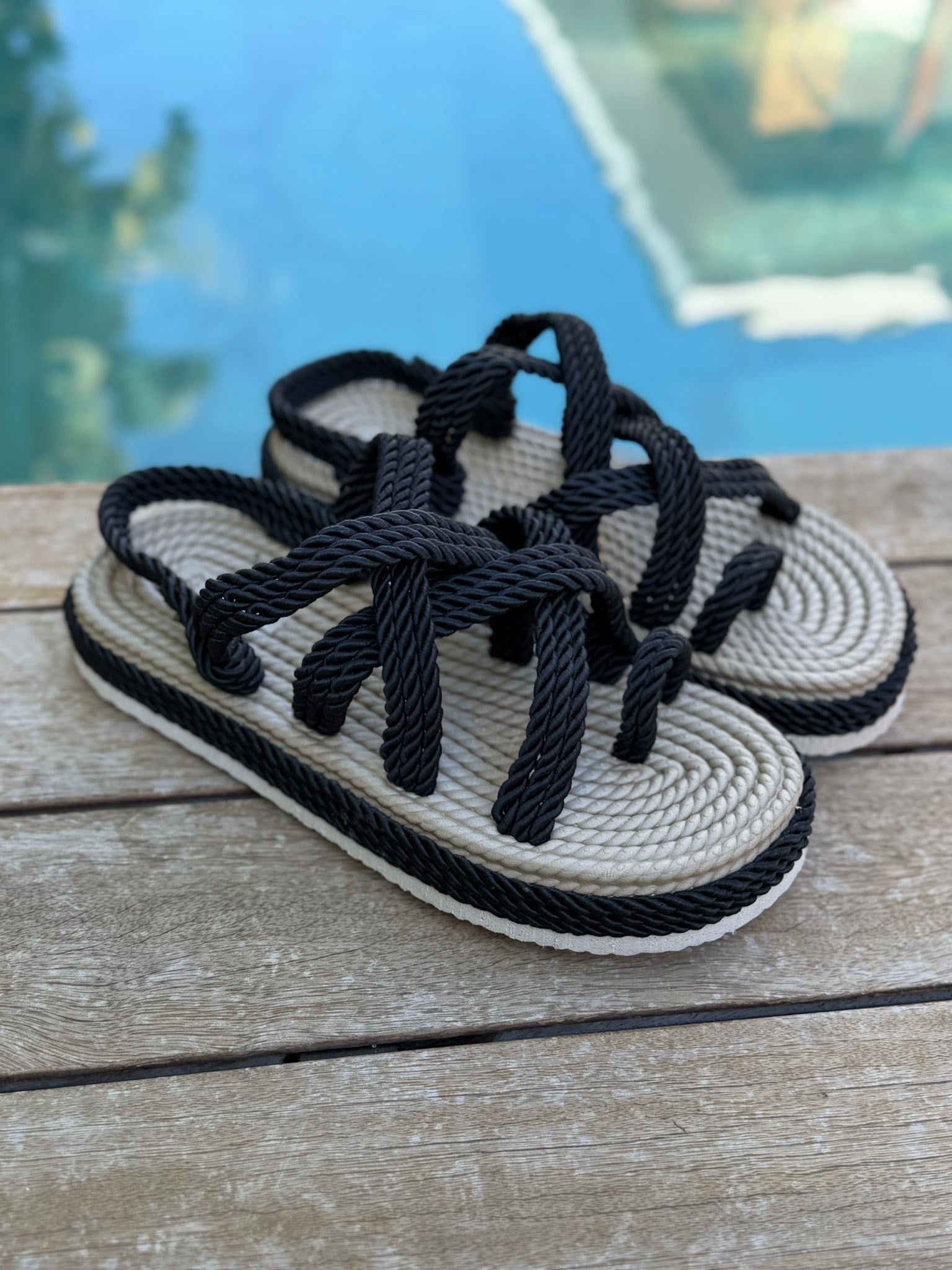 Kalın Hasır Taban İpli Sandalet