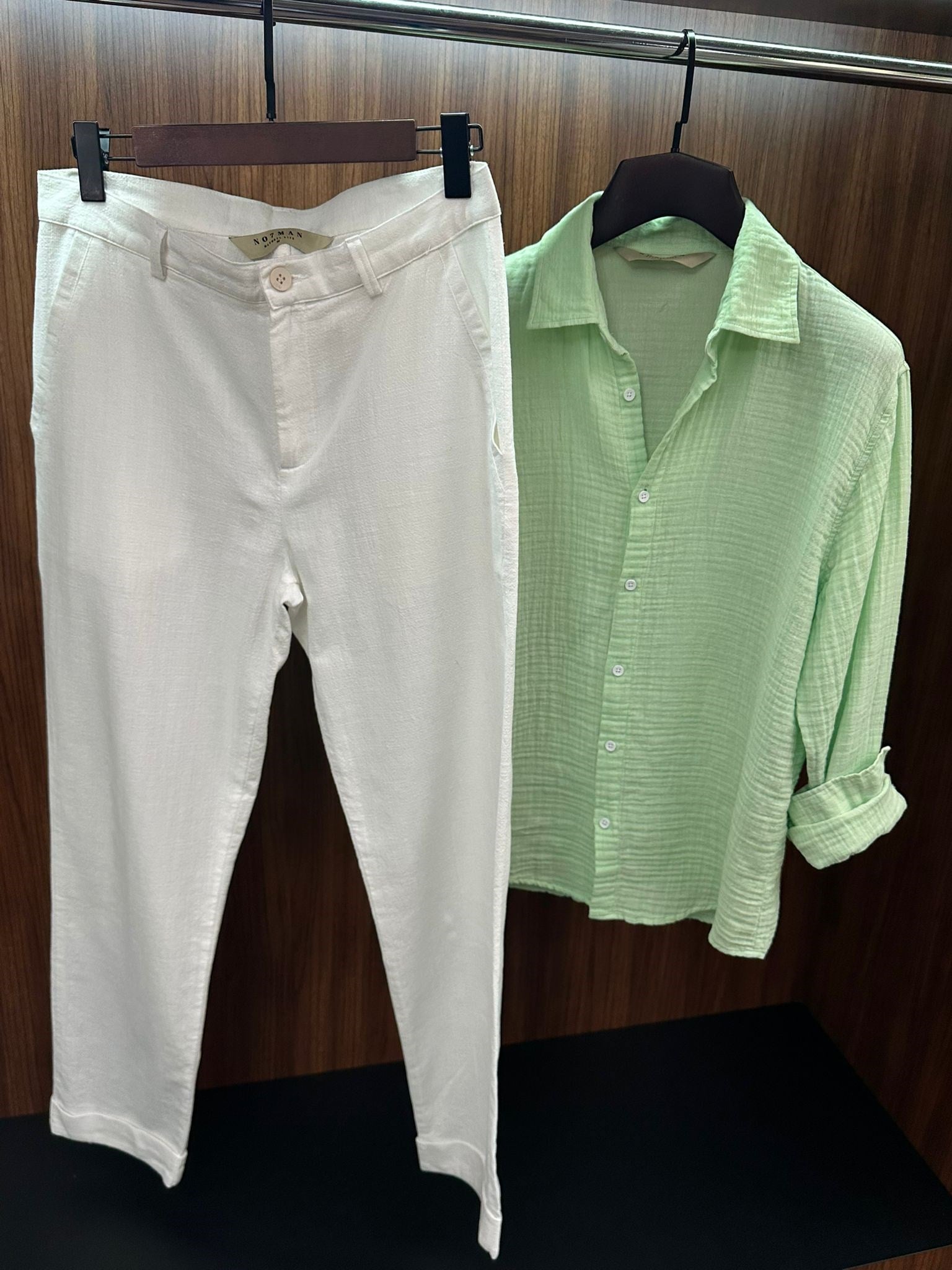 Mikonos Cep Detaylı Basic Müslin Gömlek