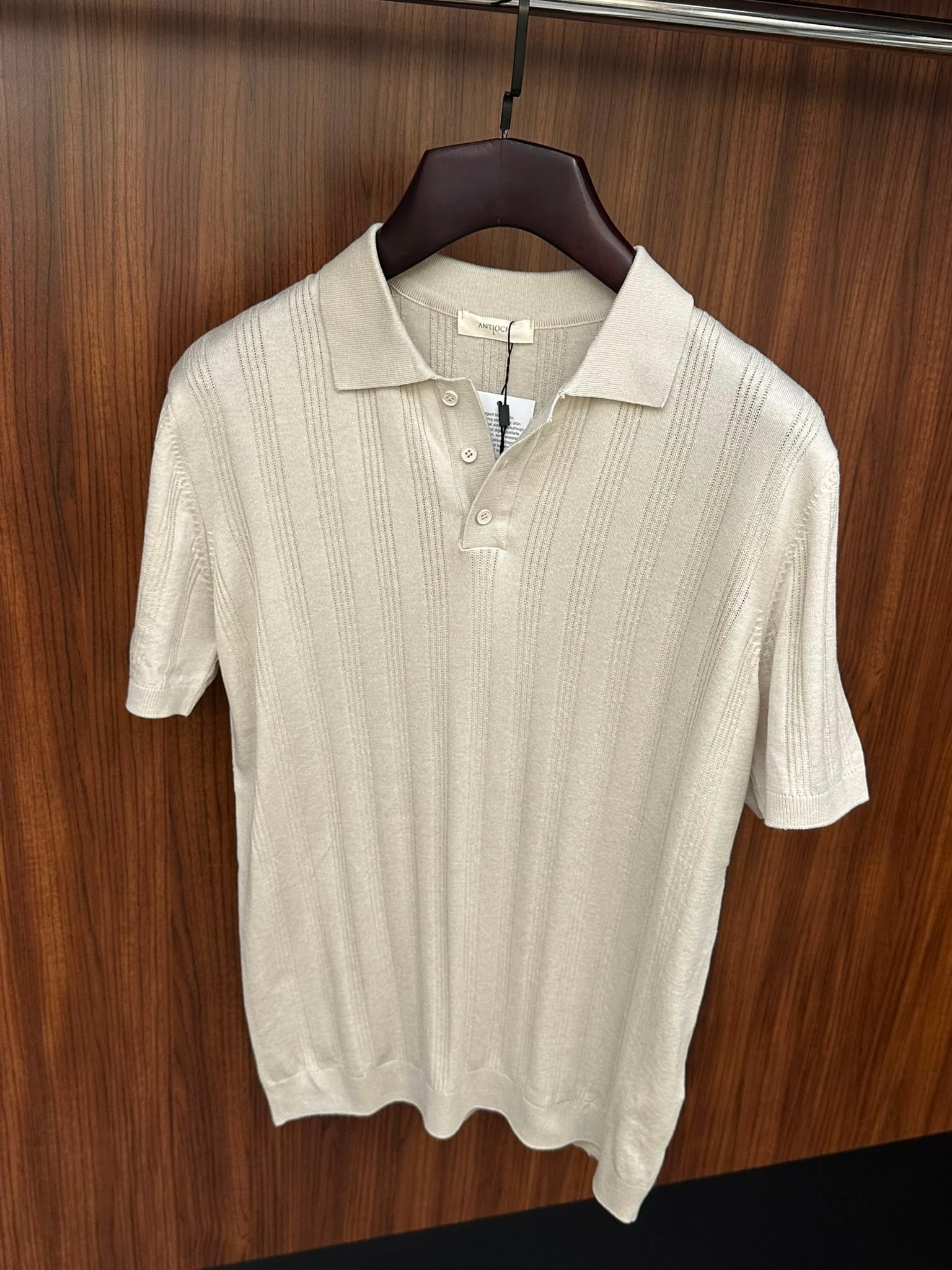 Nakış İşleme Detaylı Yakalı Triko T-Shirt
