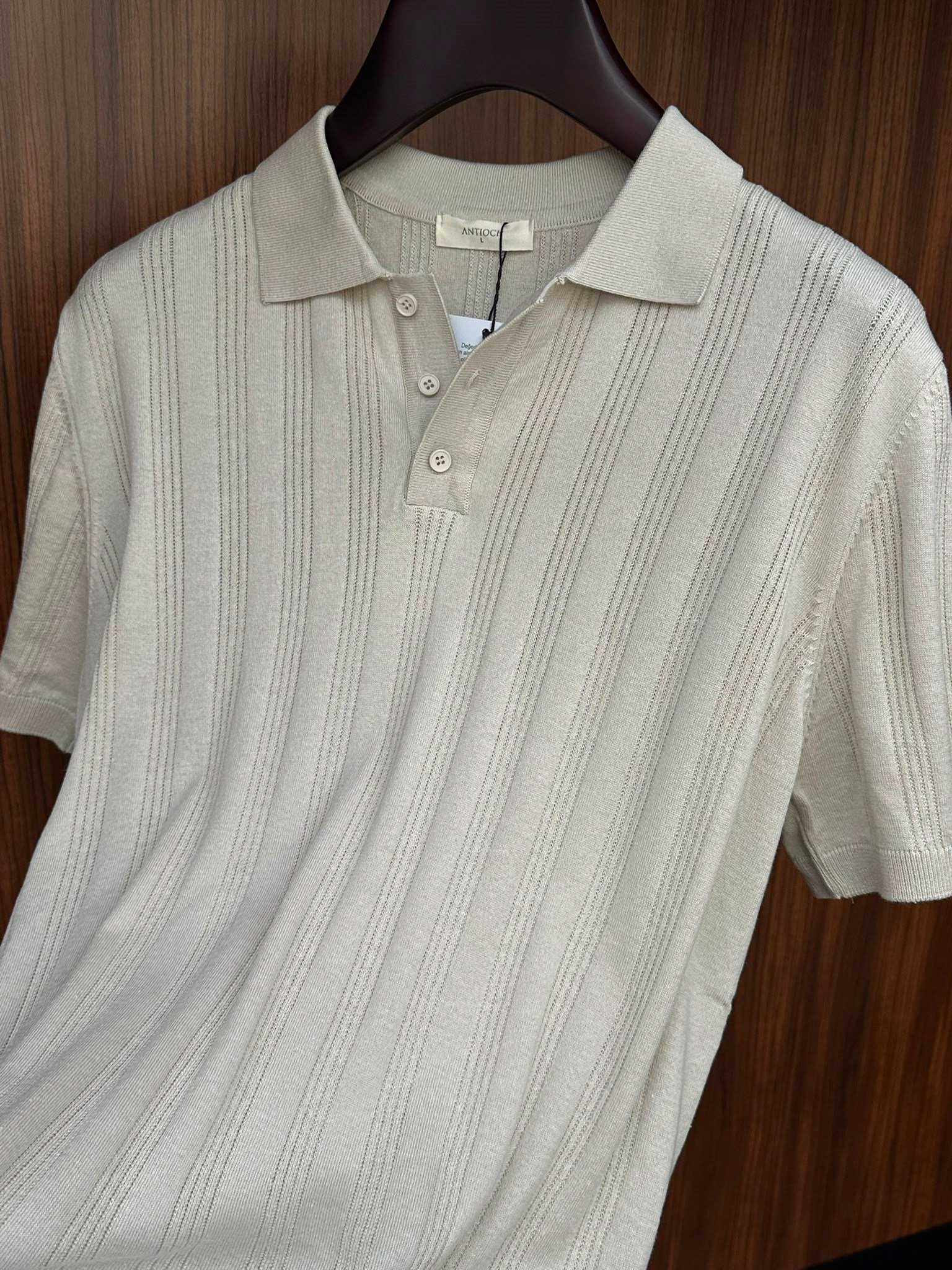 Nakış İşleme Detaylı Yakalı Triko T-Shirt