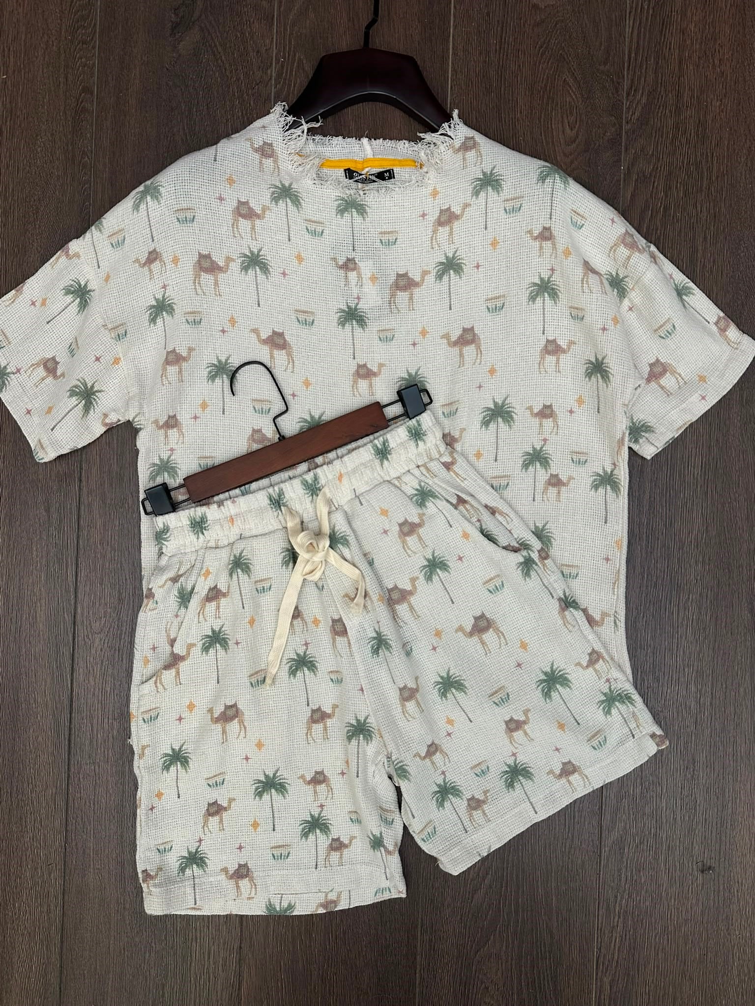 Nora Dijital Baskılı Buldan Kafes T-Shirt