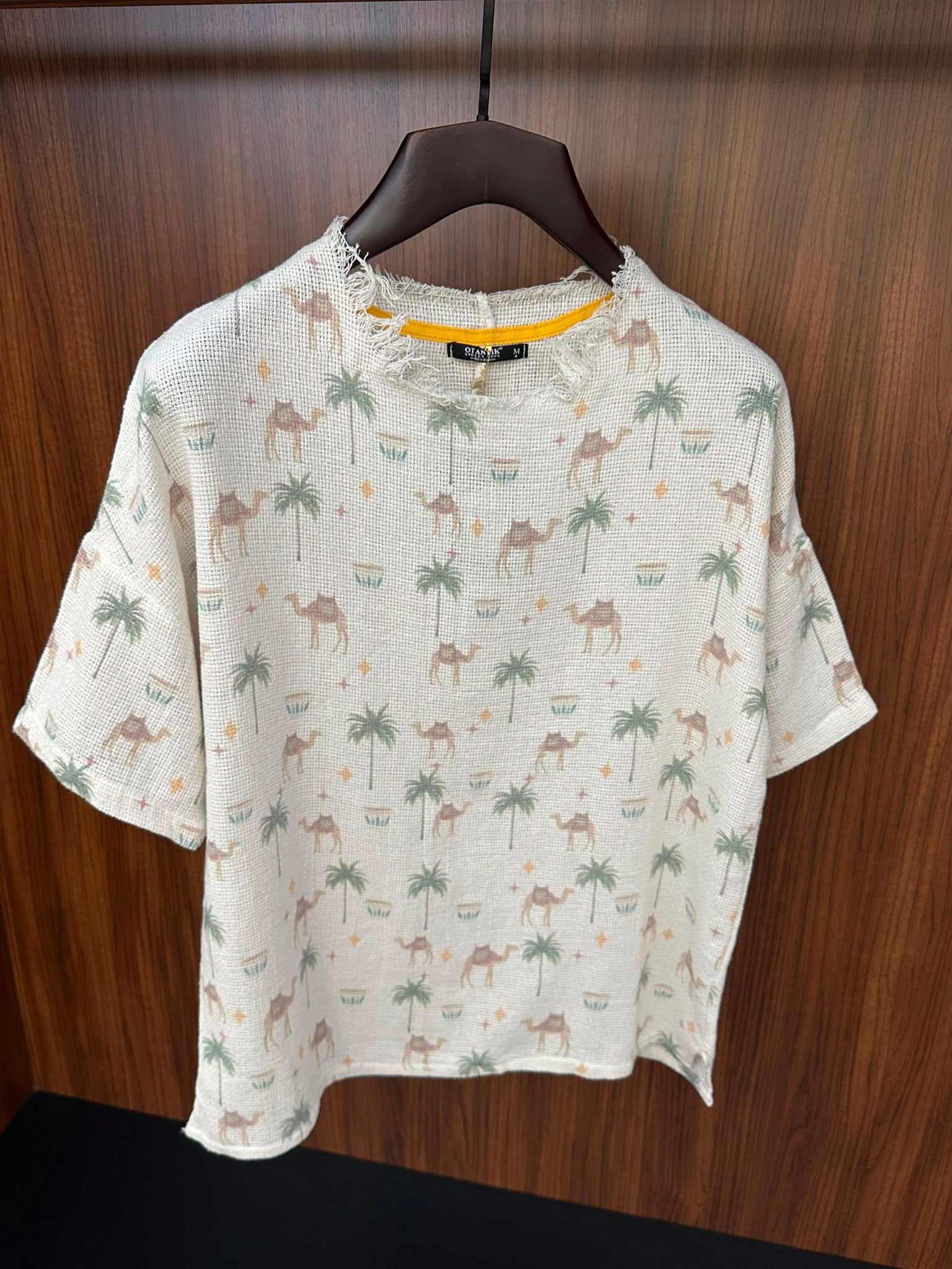Nora Dijital Baskılı Buldan Kafes T-Shirt
