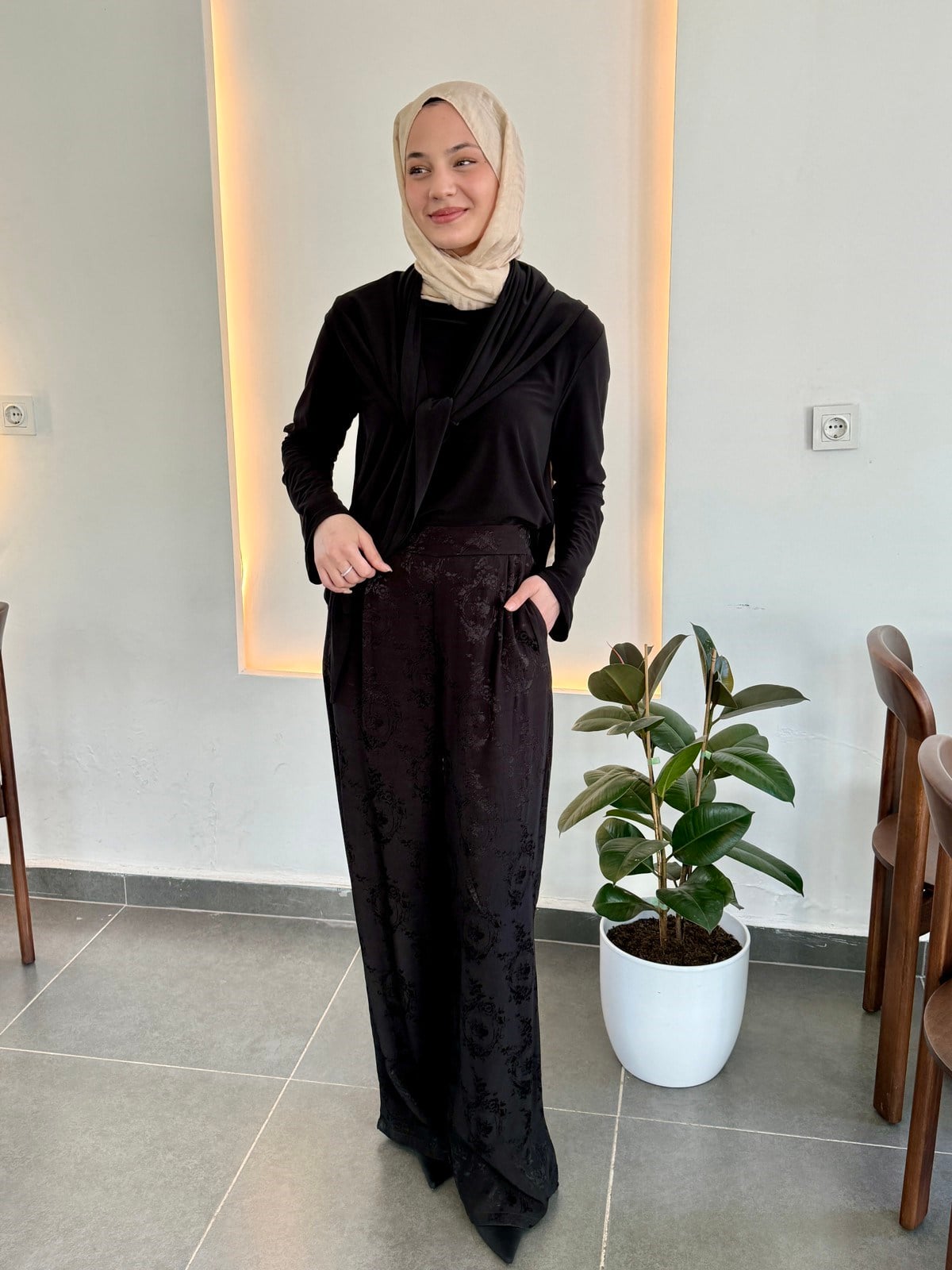 Jakarlı Desenli Pantolon - Siyah