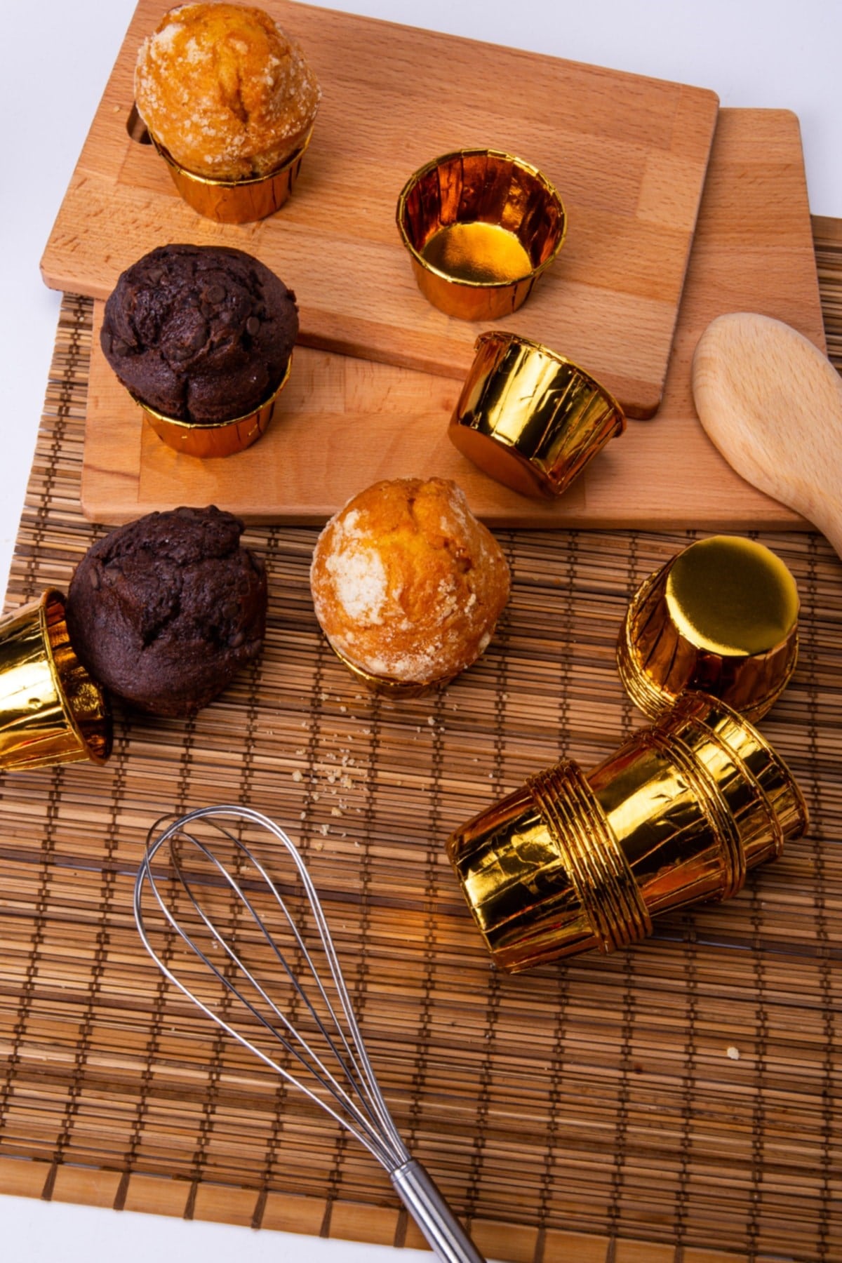 Gold Parlak Kaplama 25li Kek Kalıbı Fırında Dağılmayan 6.5x4 cm Altın Sarısı Muffin Cupcake Kapsülü