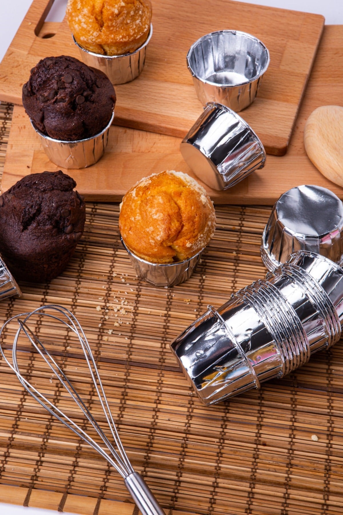 Gümüş Parlak Kaplama 25li Kek Kalıbı Fırında Dağılmayan 6.5x4 Cm Gri Muffin Cupcake Stand Kapsülü