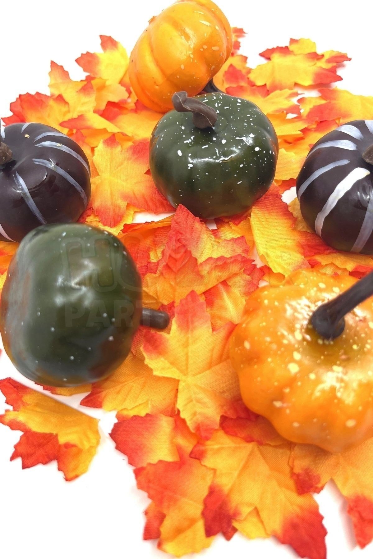 Halloween Partisi Balkabağı Dekoru Yeşil Koyu Mürdüm Turuncu Renk 6 Adet 6 cm Cadılar Bayramı Süsü
