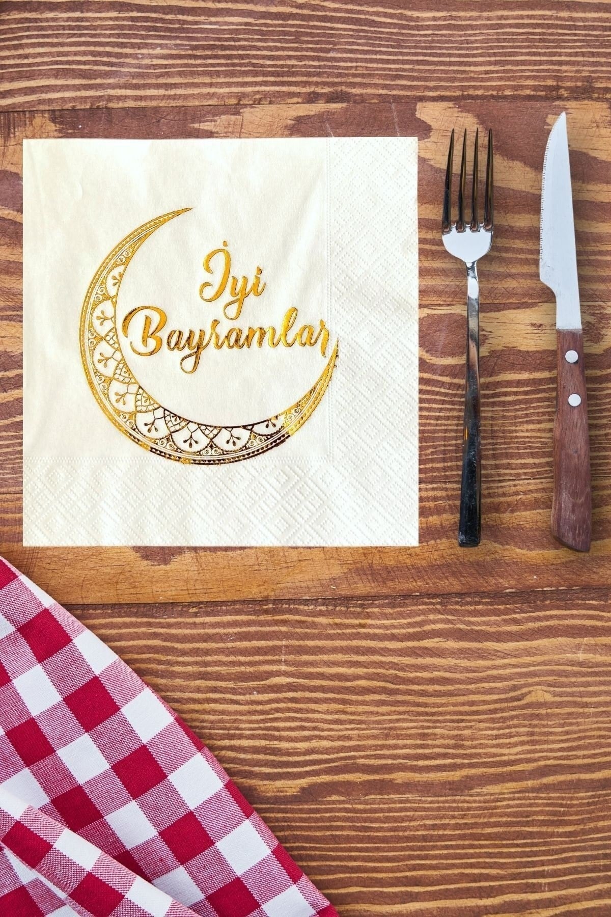 Iyi Bayramlar Yazılı Gold Yaldızlı Peçete 16 Adet 16x16 Cm Altın Varaklı Ramazan Kurban Dini Süsü