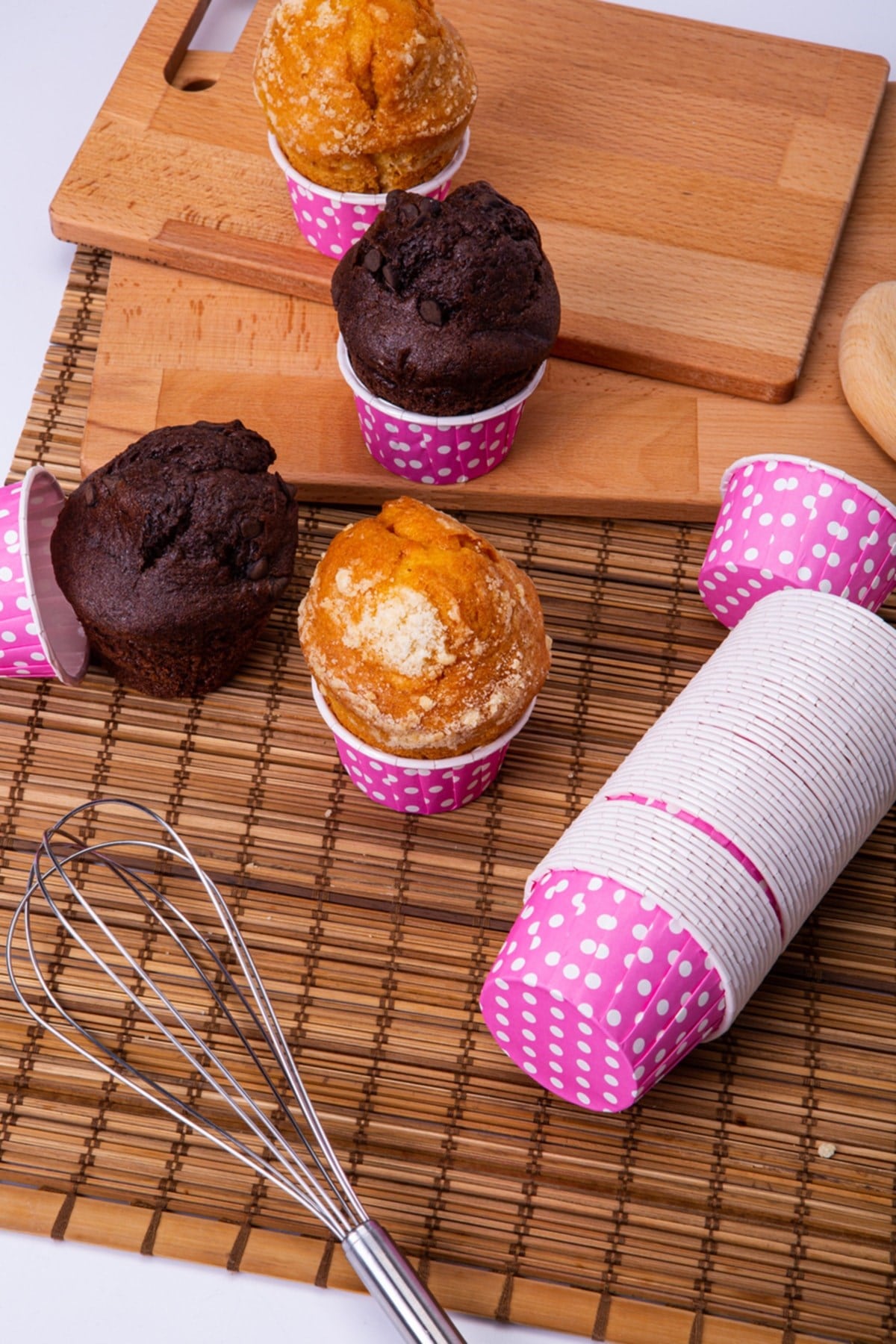 Pembe Puantiyeli 50li Kek Kalıbı Fırında Dağılmayan 7x3.5 mm Muffin Kalıbı Cupcake Stand Kapsülü