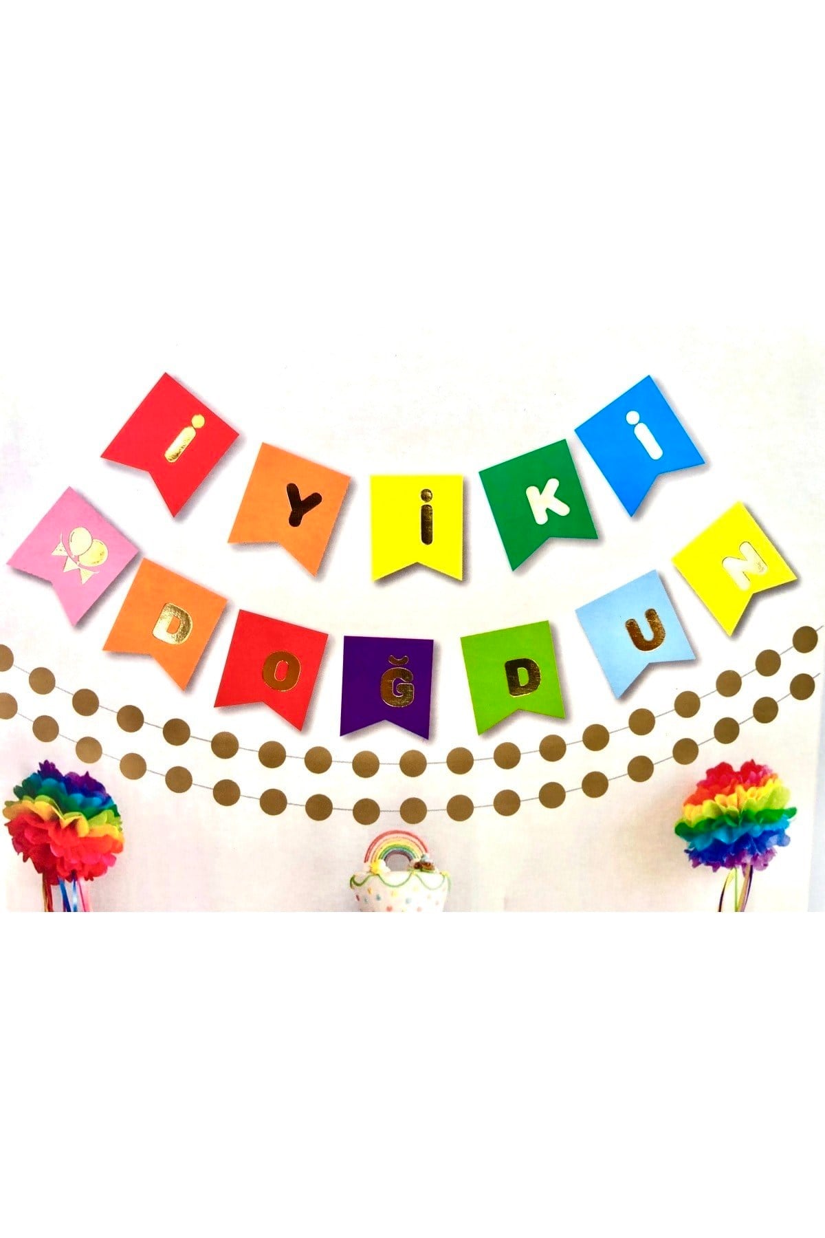 Renkli Kartonlar Üstüne Gold Altın Sarısı Yaldızlı Iyiki Doğdun Yazılı Doğum Günü Yazı Banner