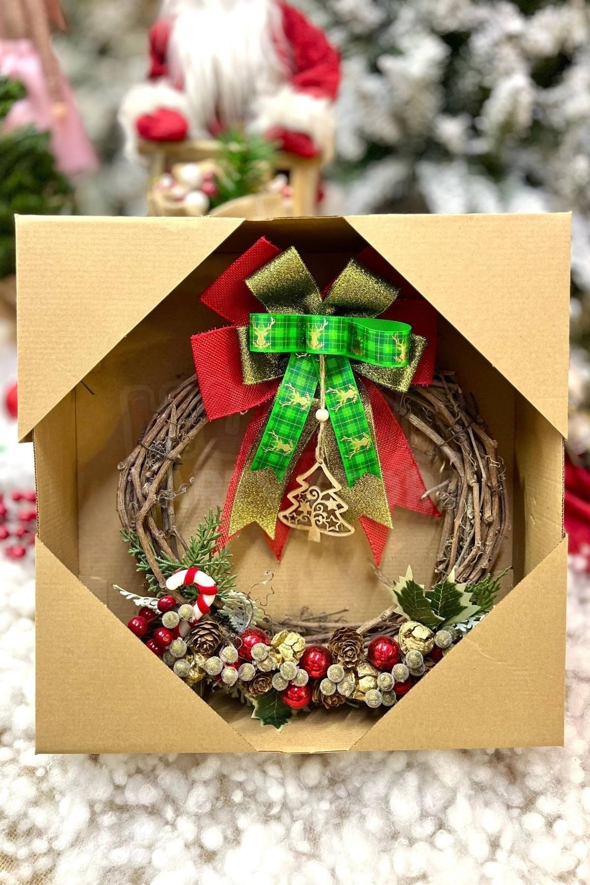 Yılbaşı Kapı Süsü 33x36 Cm Yeni Yıl Karşılama Dekoru Christmas Çelengi Kapı Çiçeği Dekoratif Fiyonk