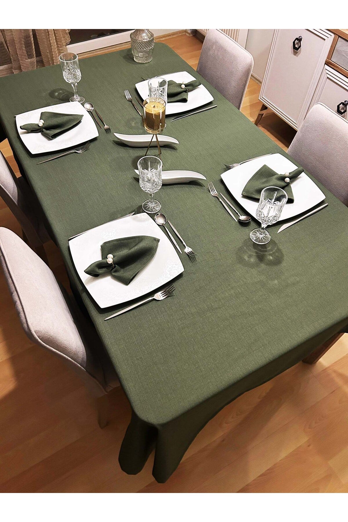 Assos Premium Dertsiz Masa Örtüsü Yeşil