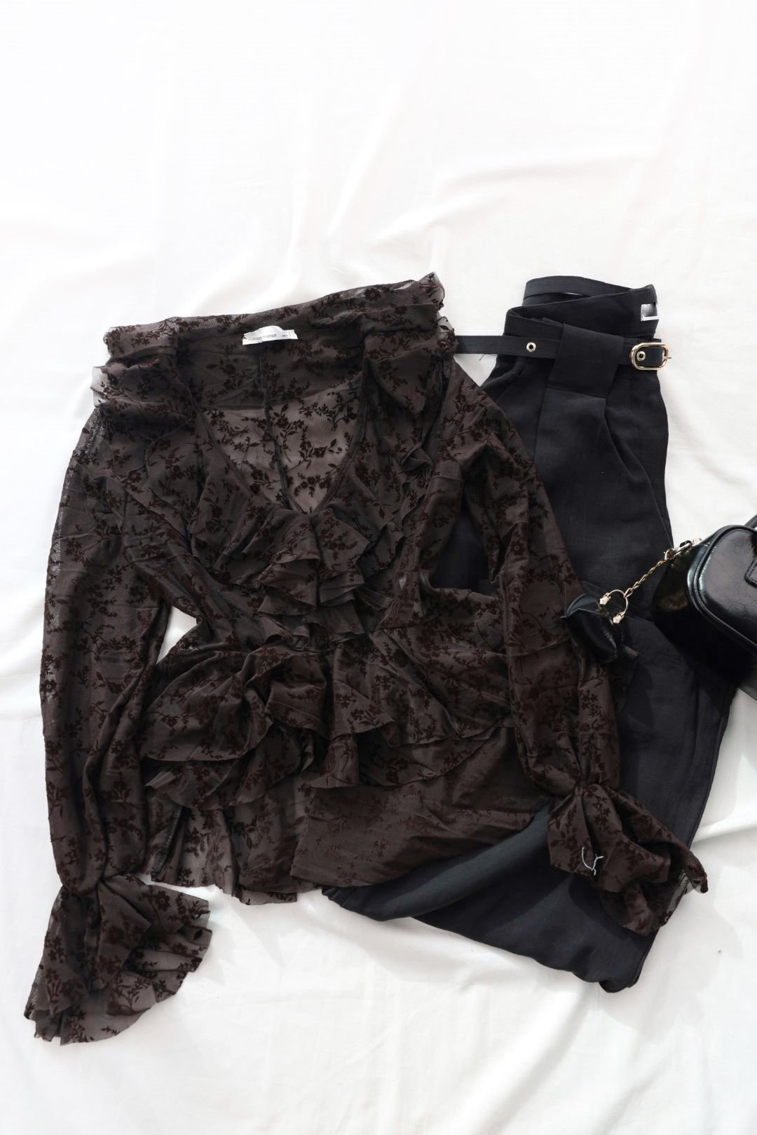 BluzDantel Fırfırlı Bluz