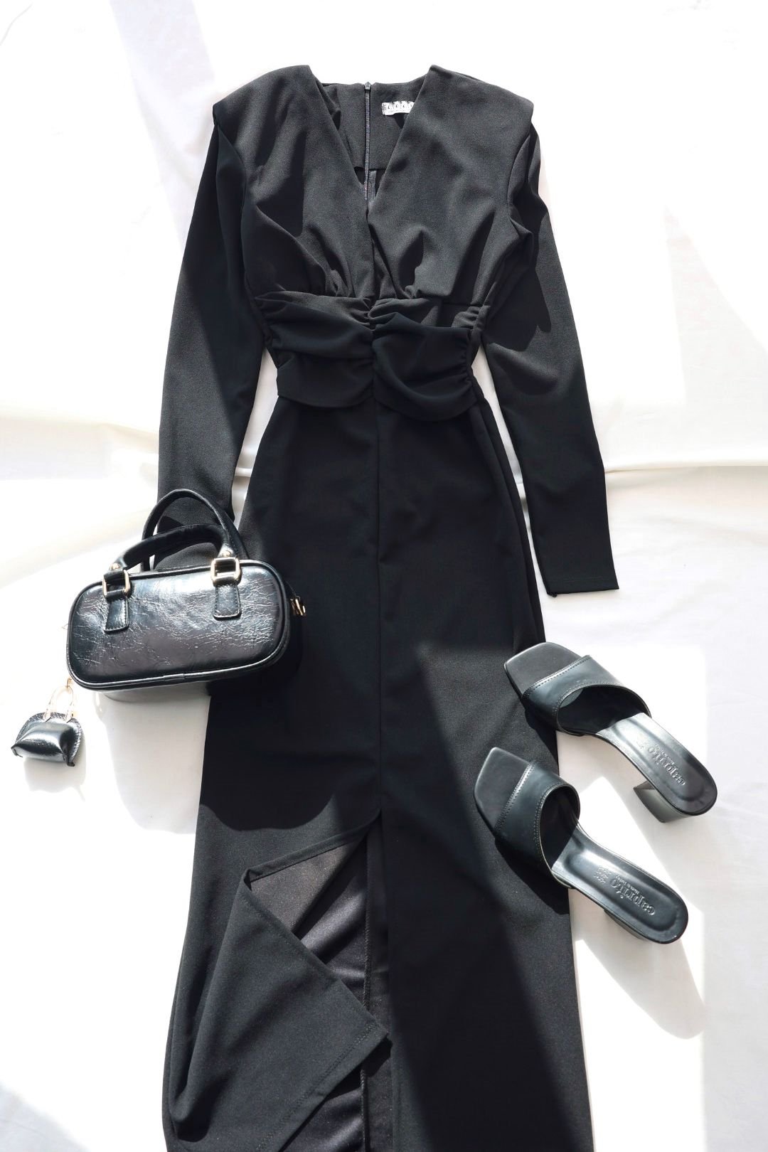 ElbiseBel Büzgülü Yırtmaçlı Elbise